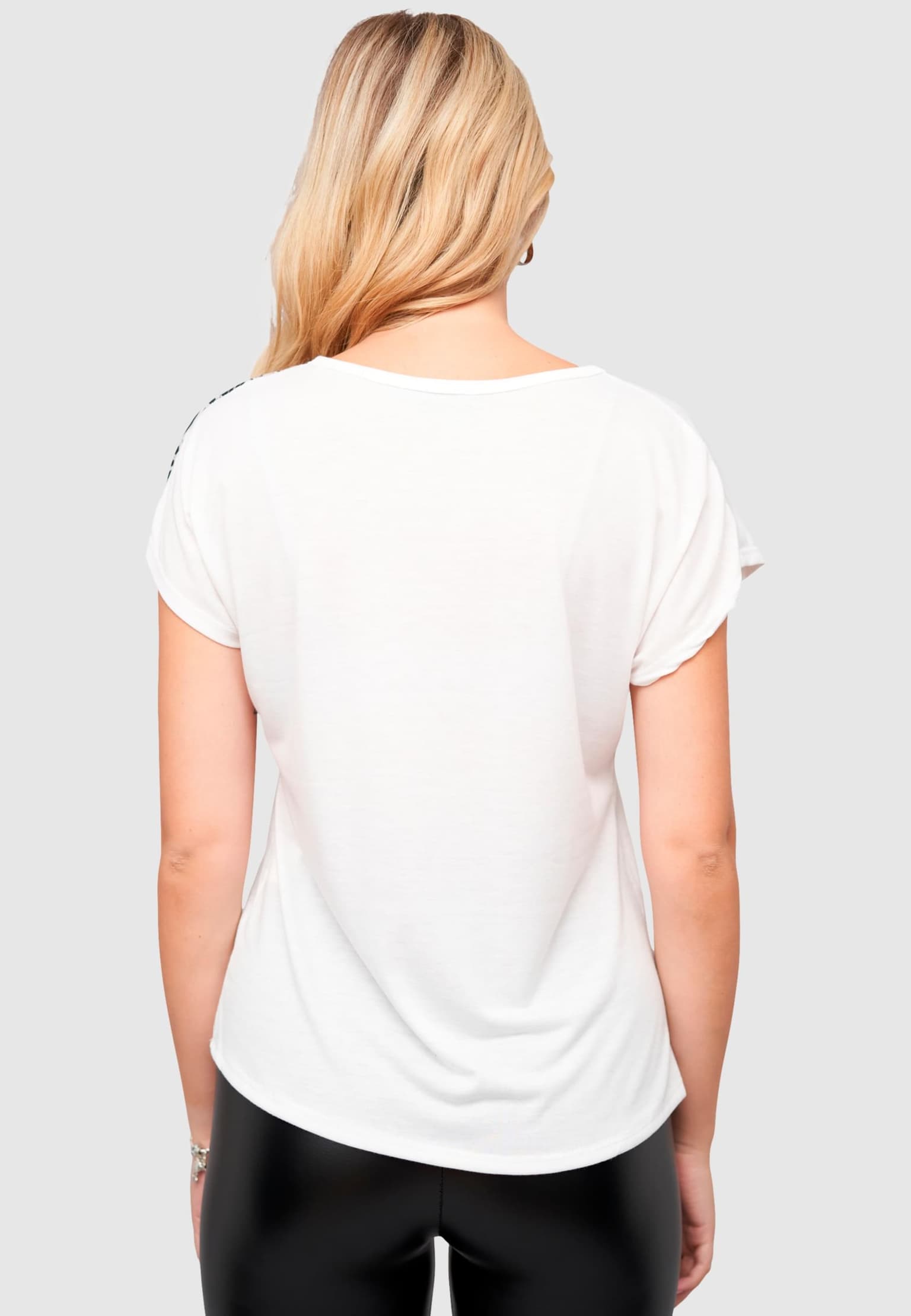 Cloud5ive Damen Viskose T-Shirt mit Traumfänger Print – Bild 2