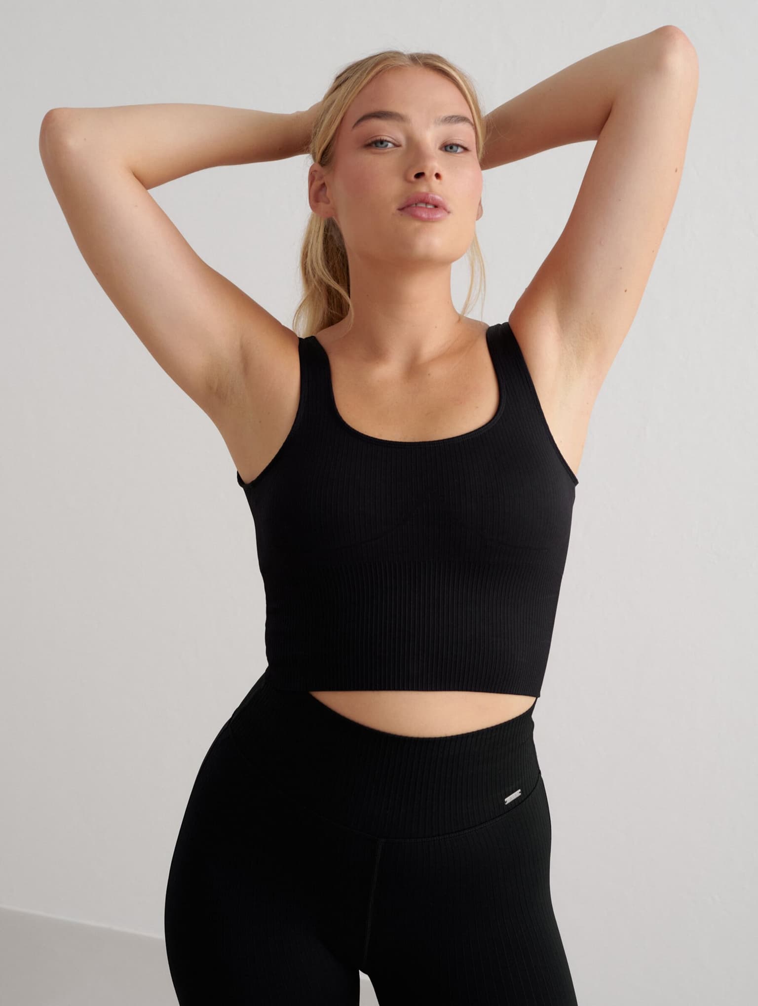 aimn aim'n Ribbed Seamless Shaping Bralette