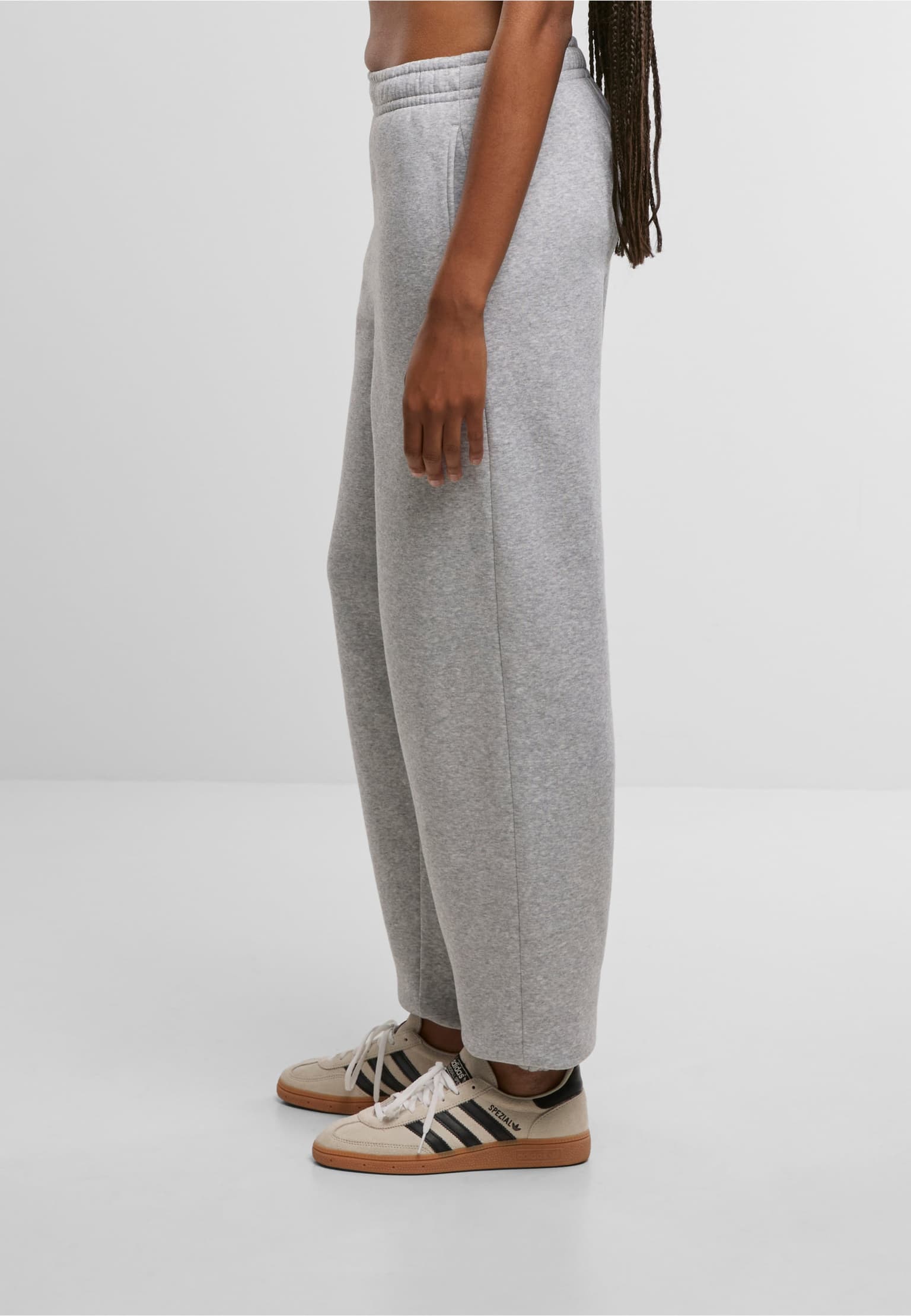 Urban Classics Ladies Fluffy Sweatpants – Bild 3