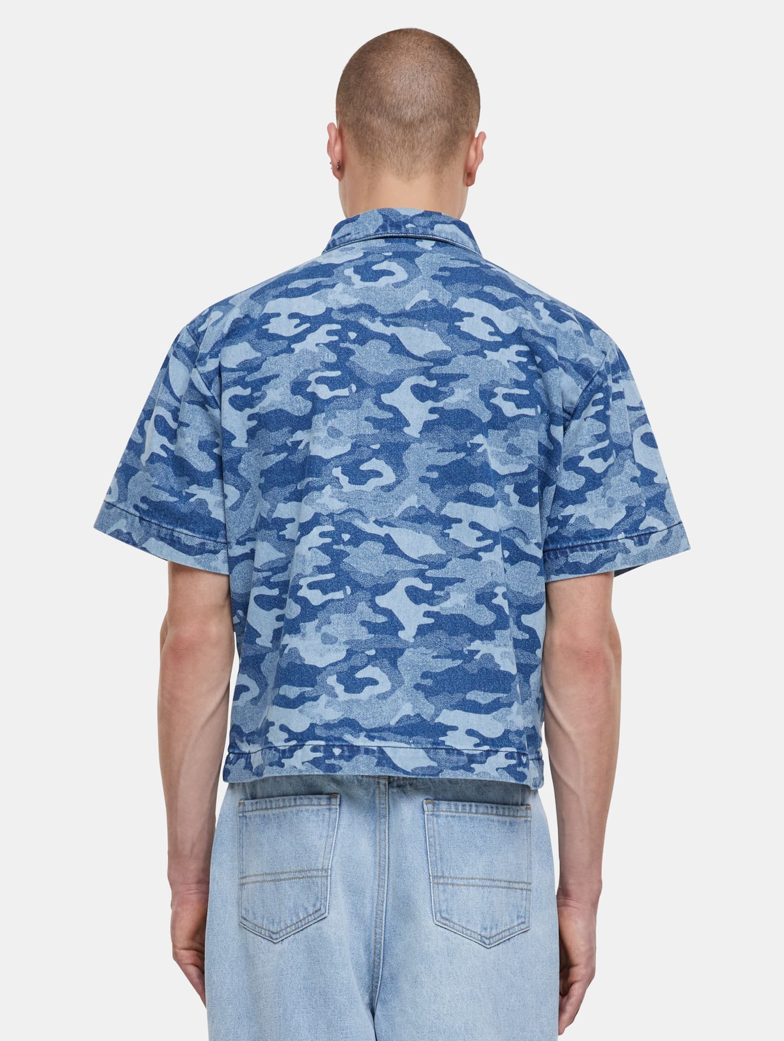 Urban Classics Laser Camo Printed Boxy Hemd – Bild 2