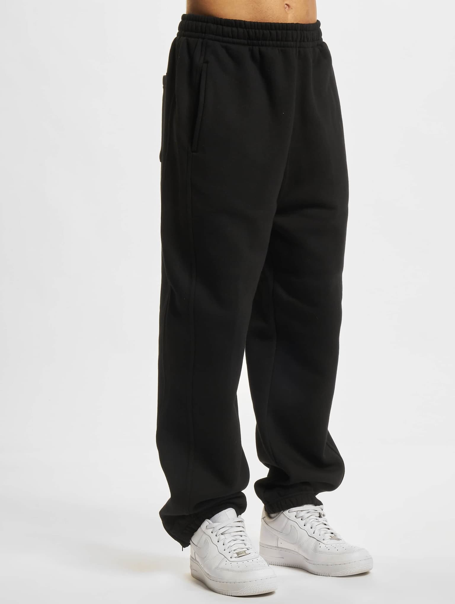 Urban Classics Sweatpants – Bild 4