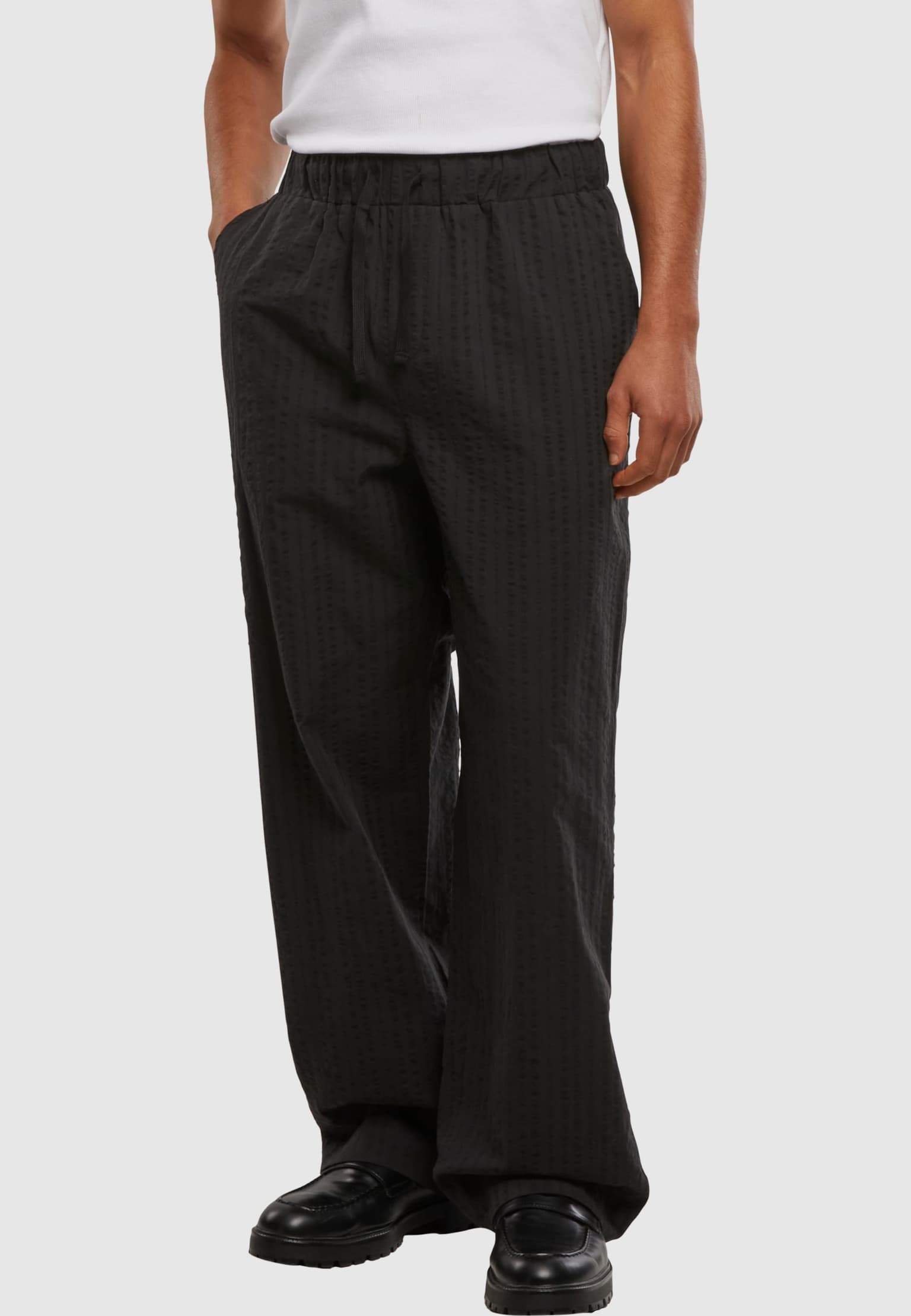 Urban Classics Loose Seersucker Pants