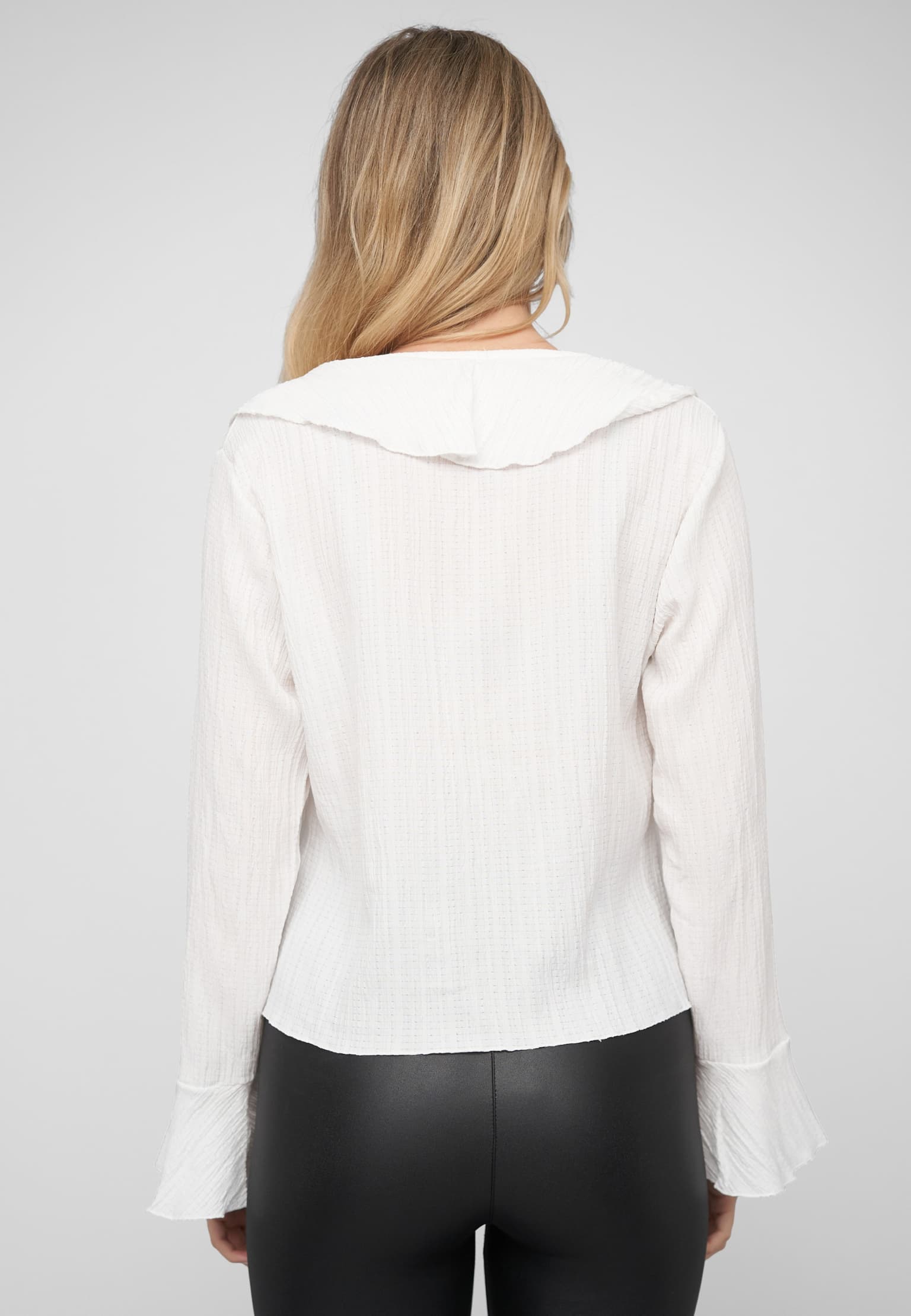 Cloud5ive Long-sleeved Blouse Ruffled Front – Bild 2