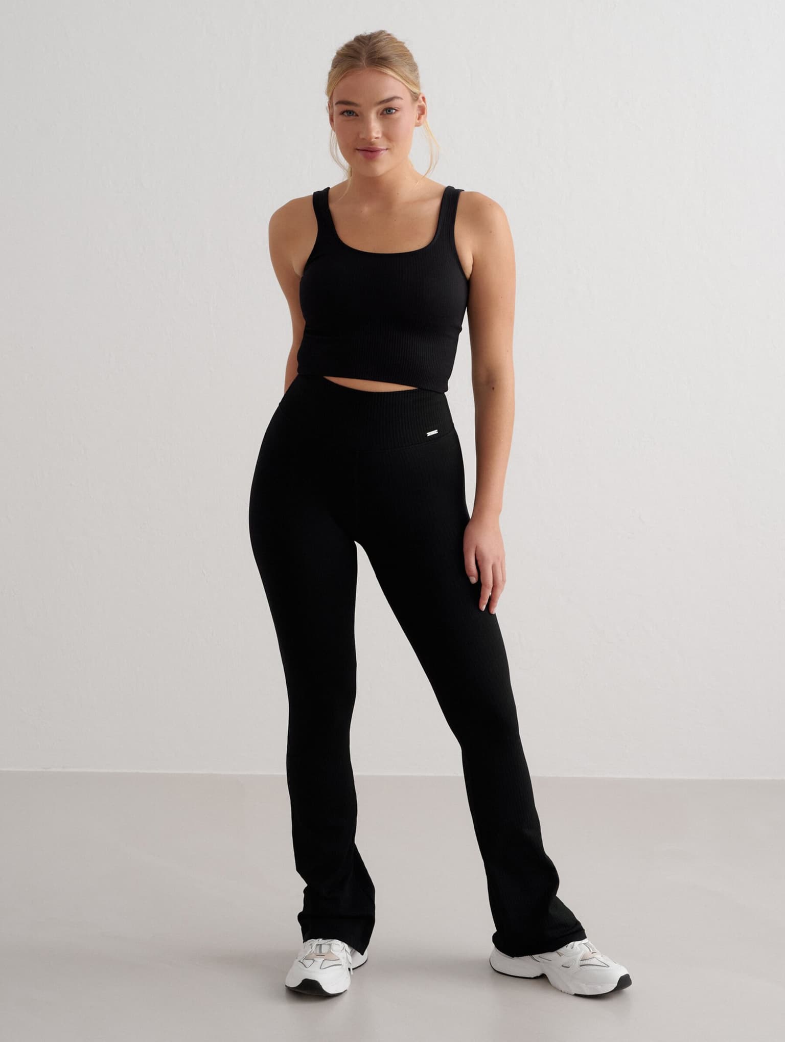 aimn aim'n Ribbed Seamless Shaping Bralette – Bild 3
