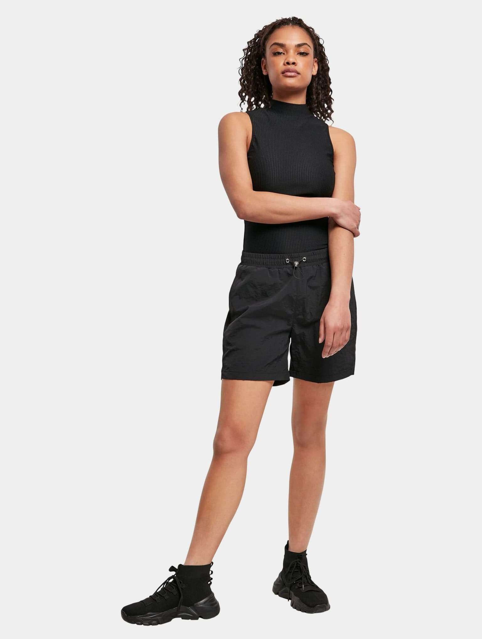 Urban Classics Ladies Crinkle Nylon Short – Bild 4