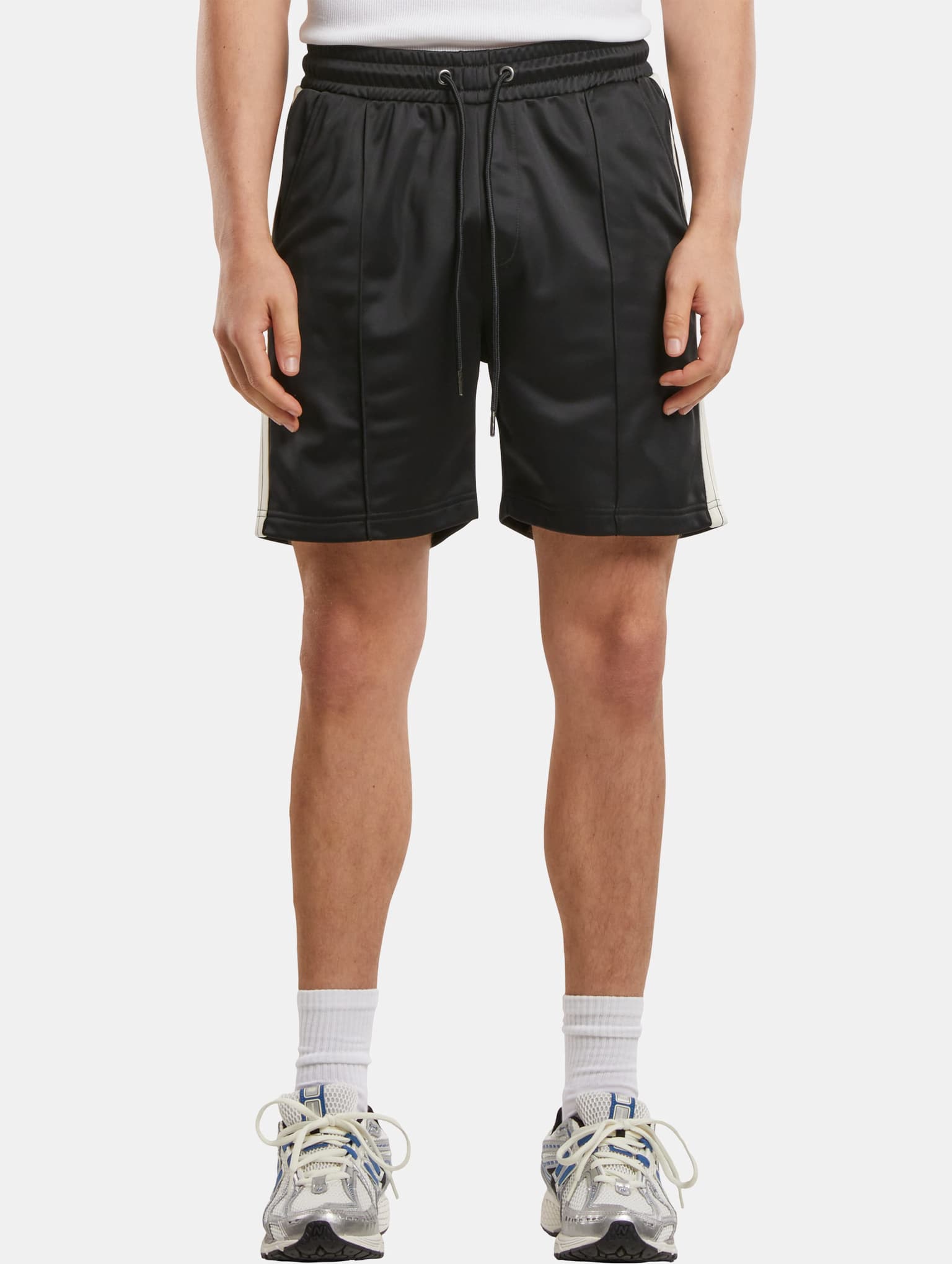 Urban Classics Tennis Core Short – Bild 3