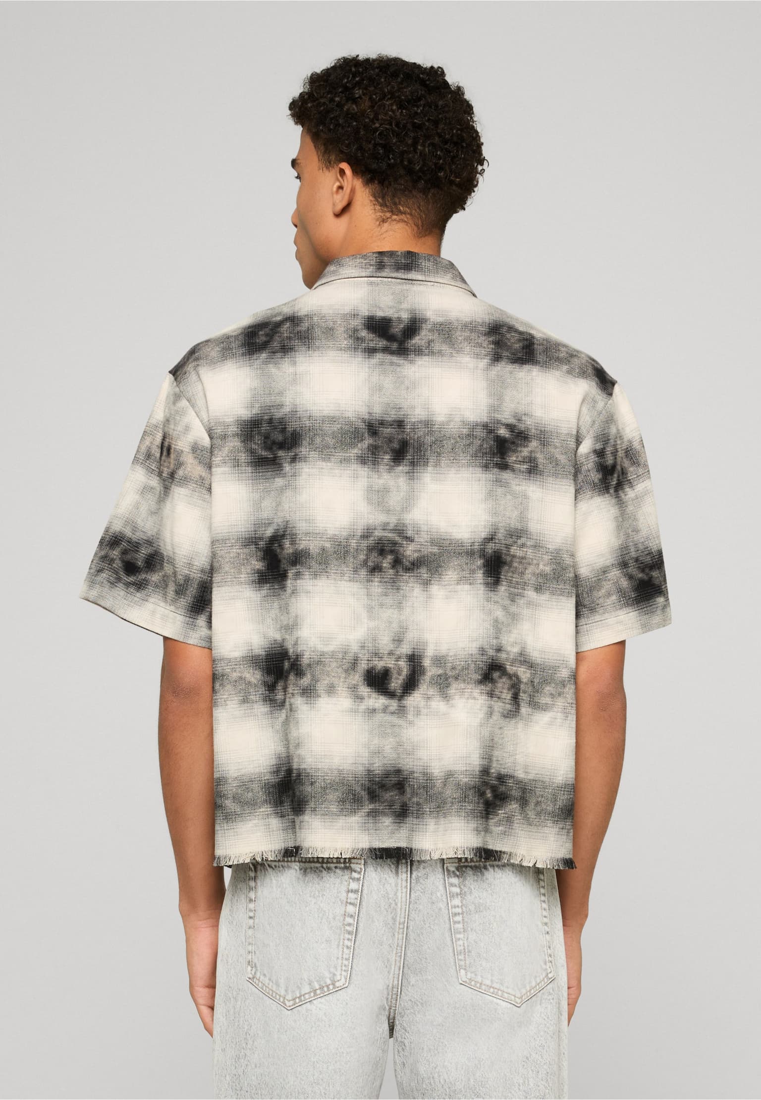 Urban Classics Washed Boxy Short Sleeve Flannel Shirt – Bild 2