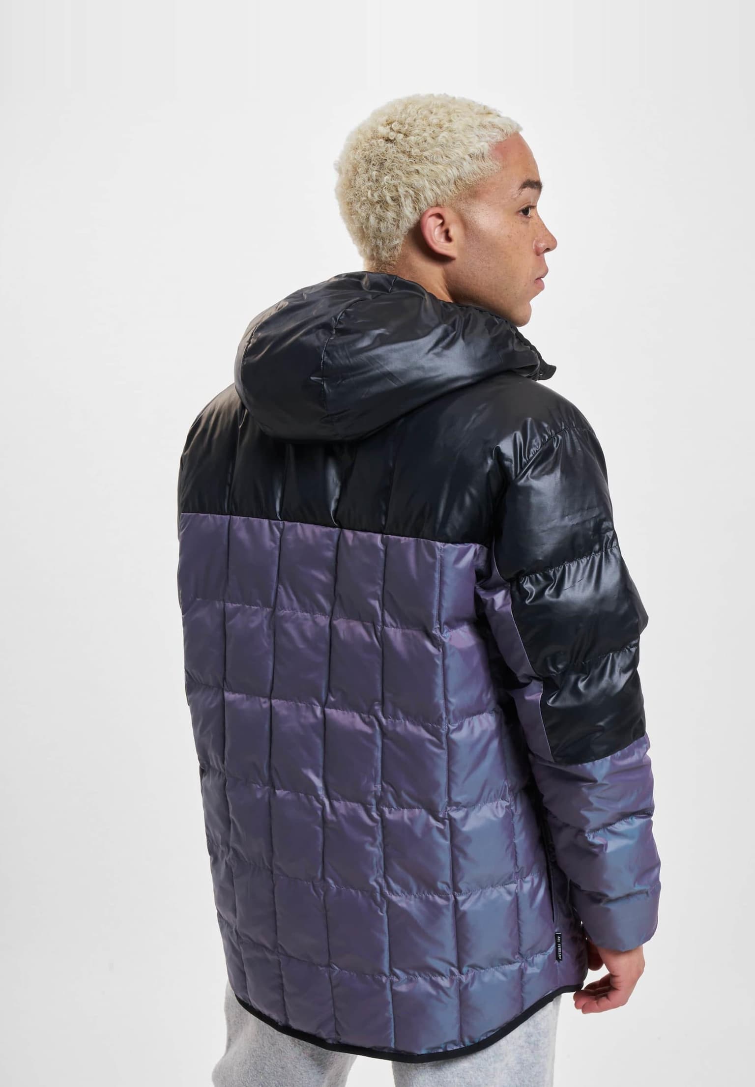 New Balance All Terrain Iridescent Winterjacke – Bild 2