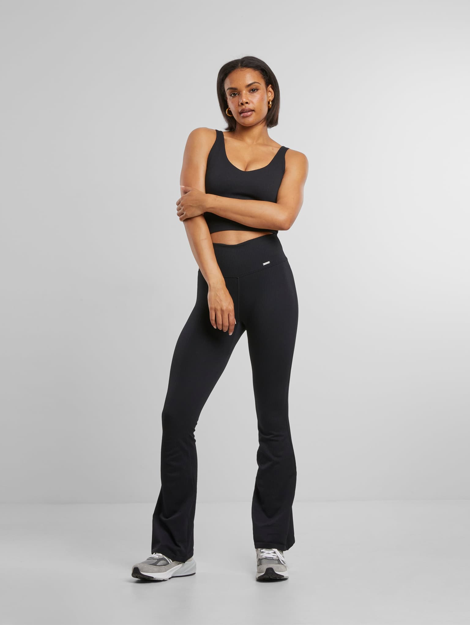 AMN-243-TIG -23000205-010 AIMN Ribbed Seamless Flare Petite Tights – Bild 4