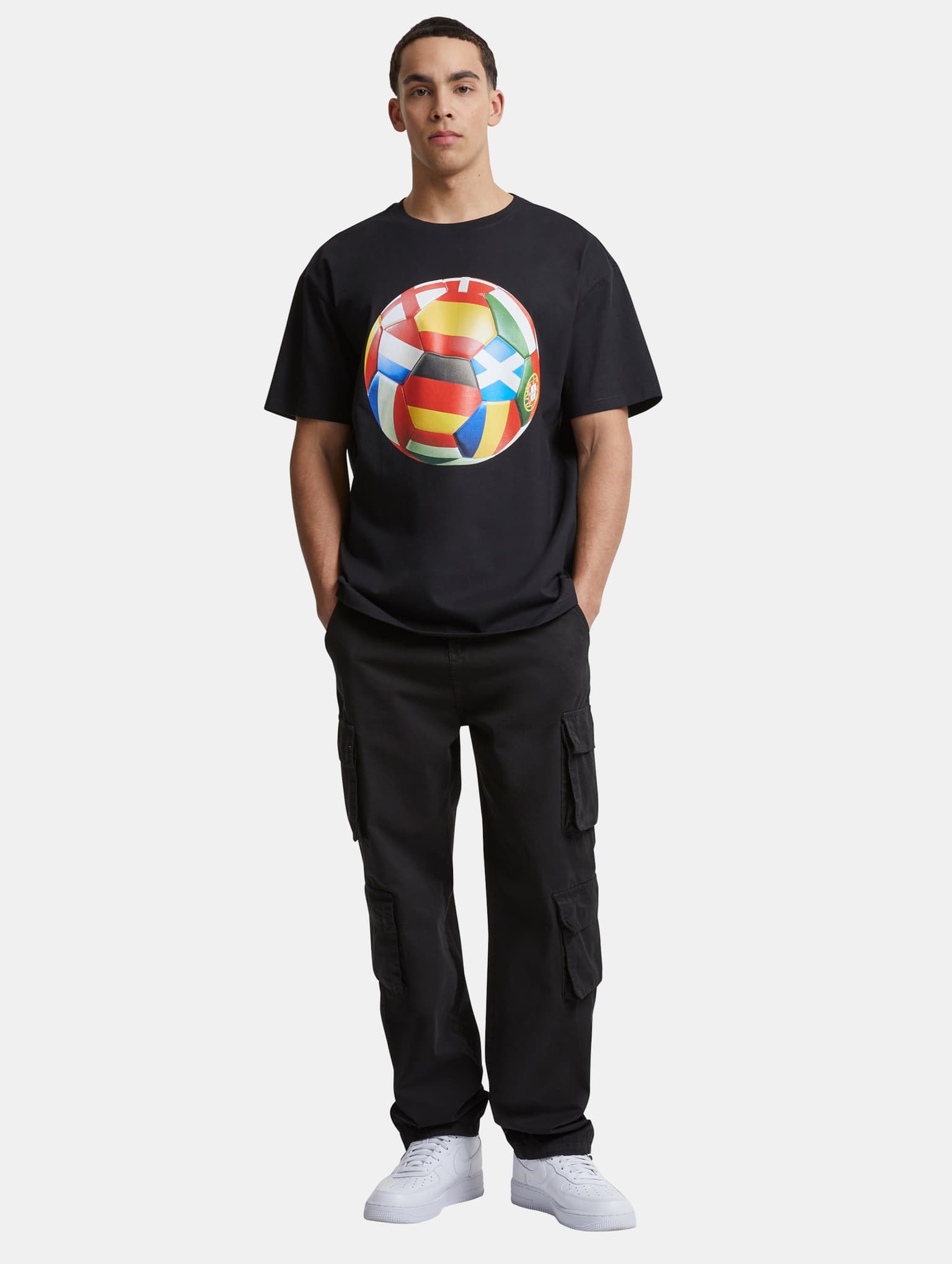Mister Tee Upscale Football's Coming Home Europe Tour Oversize – Bild 4