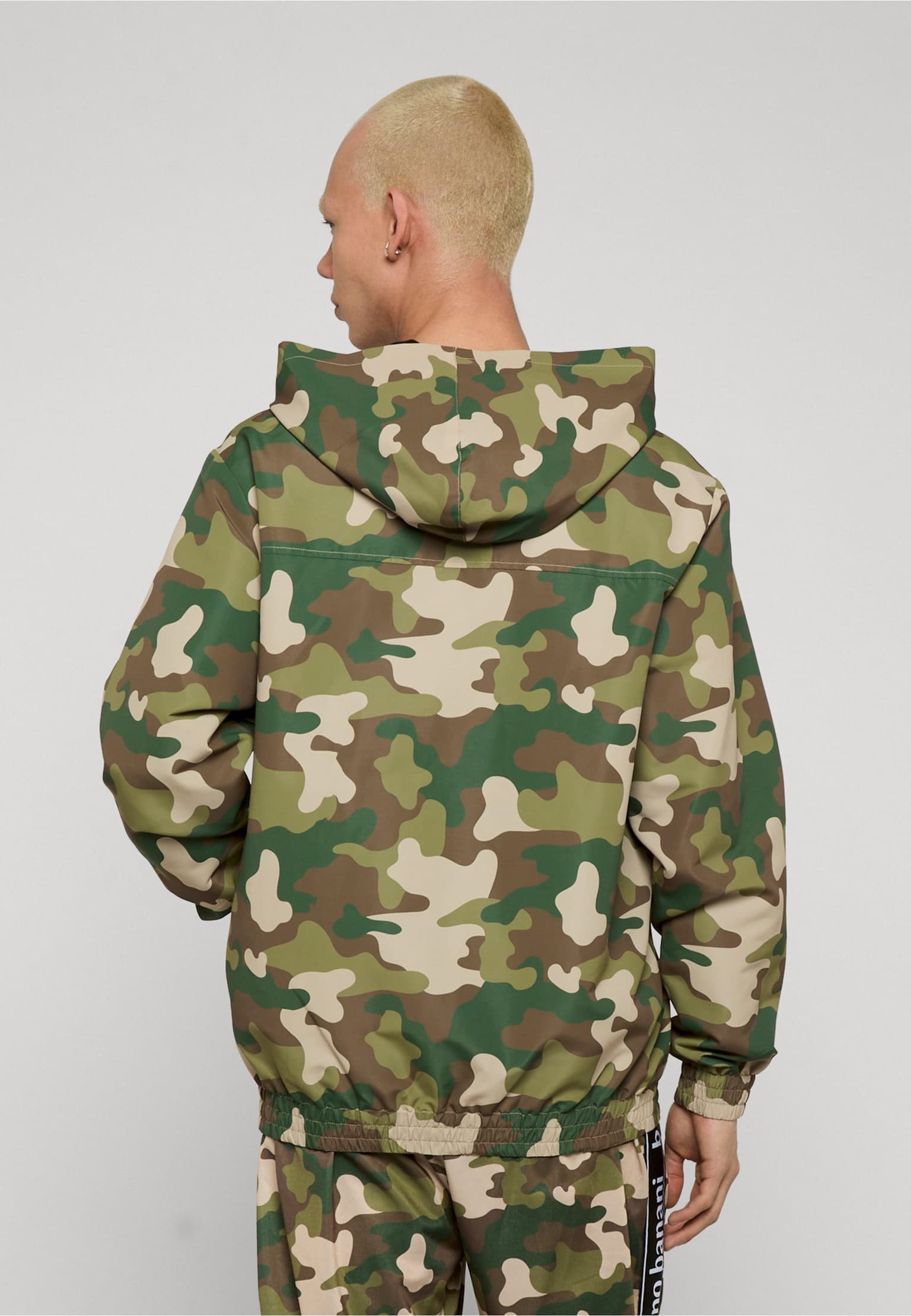 Bruno Banani Basic Logo Print Windbreaker – Bild 2
