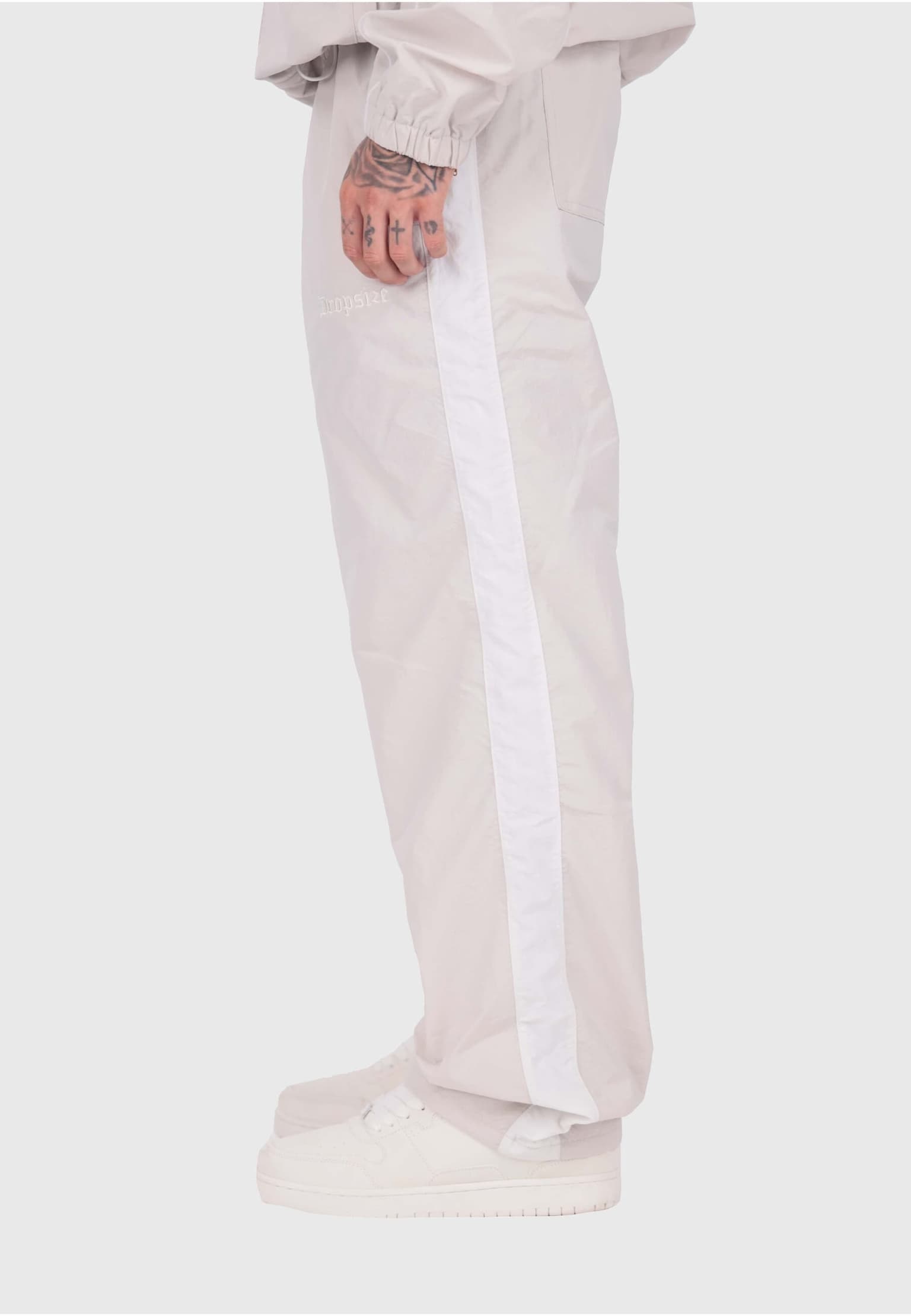Dropsize SIDE STRIPE TRACK PANTS – Bild 3