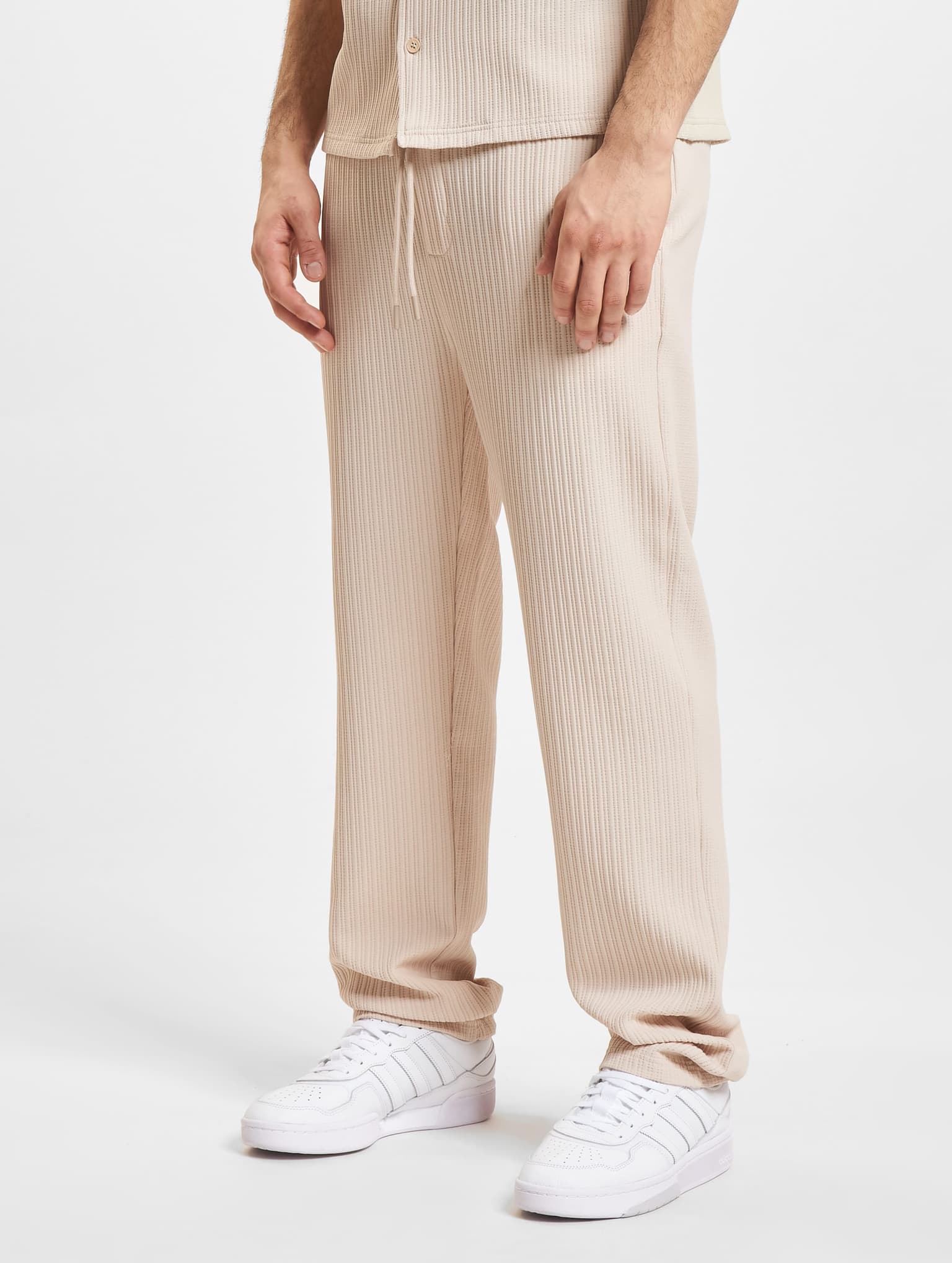 DEF Paris Chino