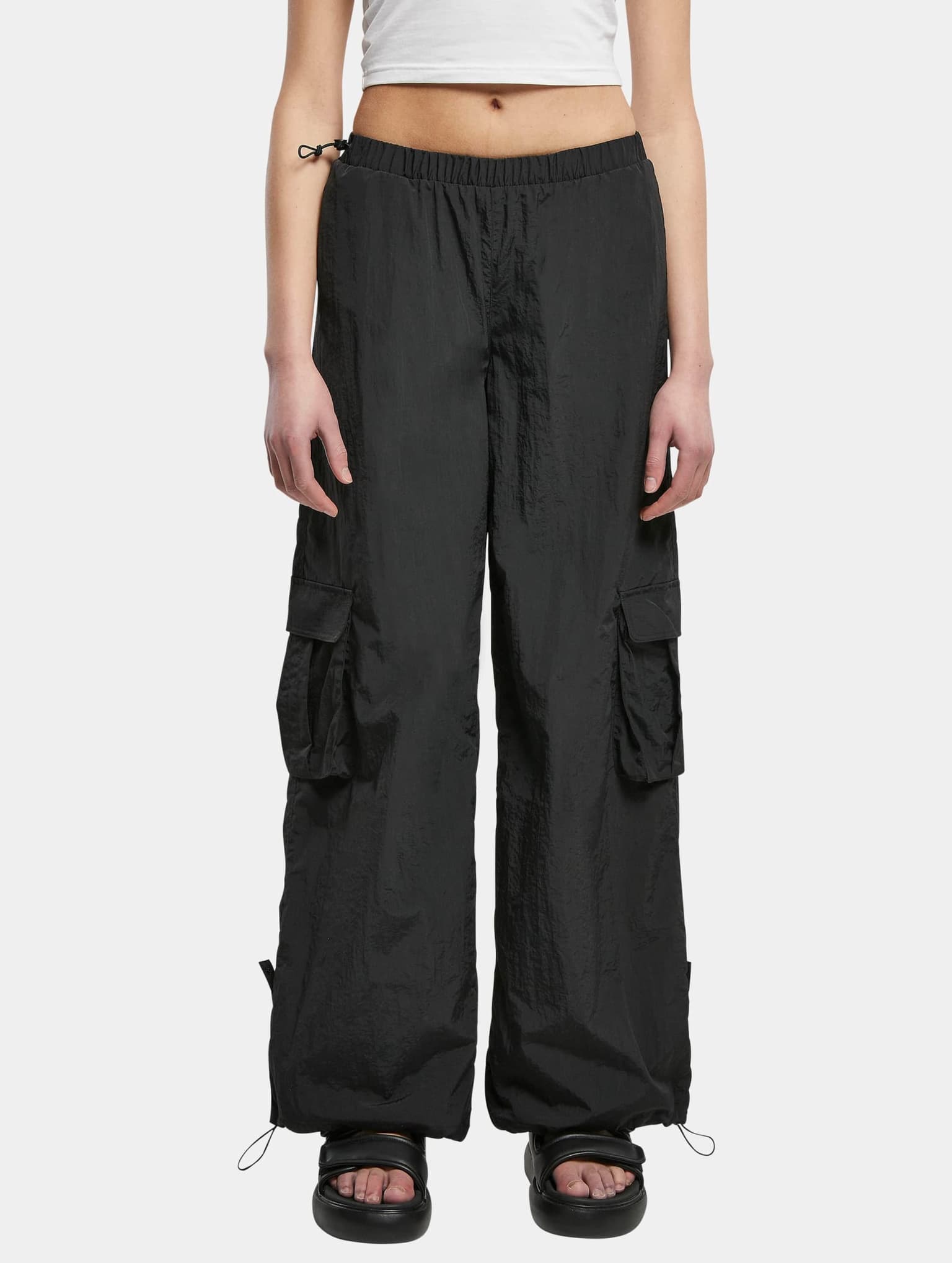 Urban Classics Ladies Wide Crinkle Nylon Cargo Pants