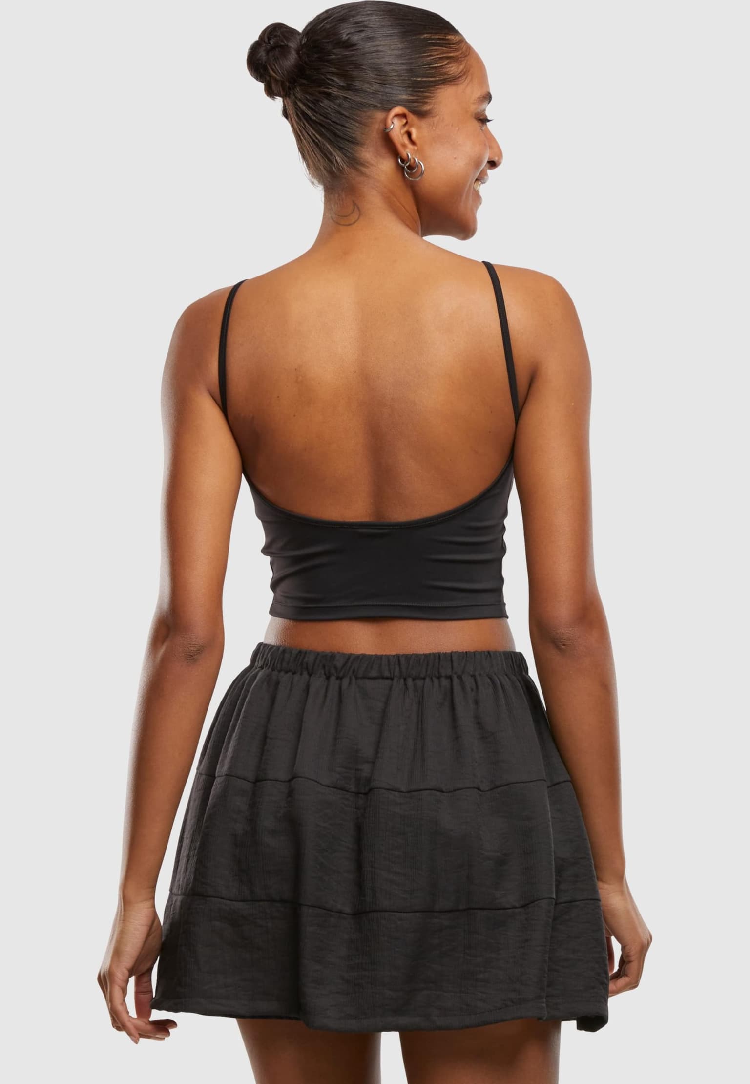Urban Classics Ladies Basic Top Low Back Neckline – Bild 2