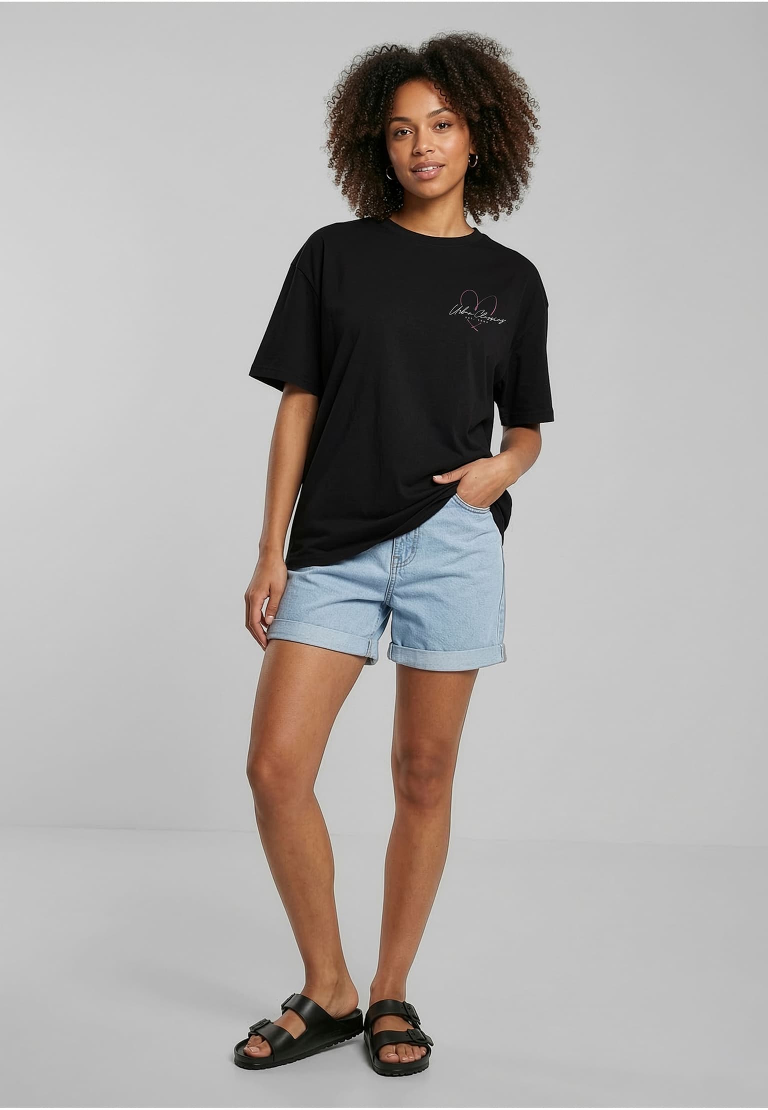 Urban Classics Ladies Classic Heart Logo Loose Tee – Bild 3