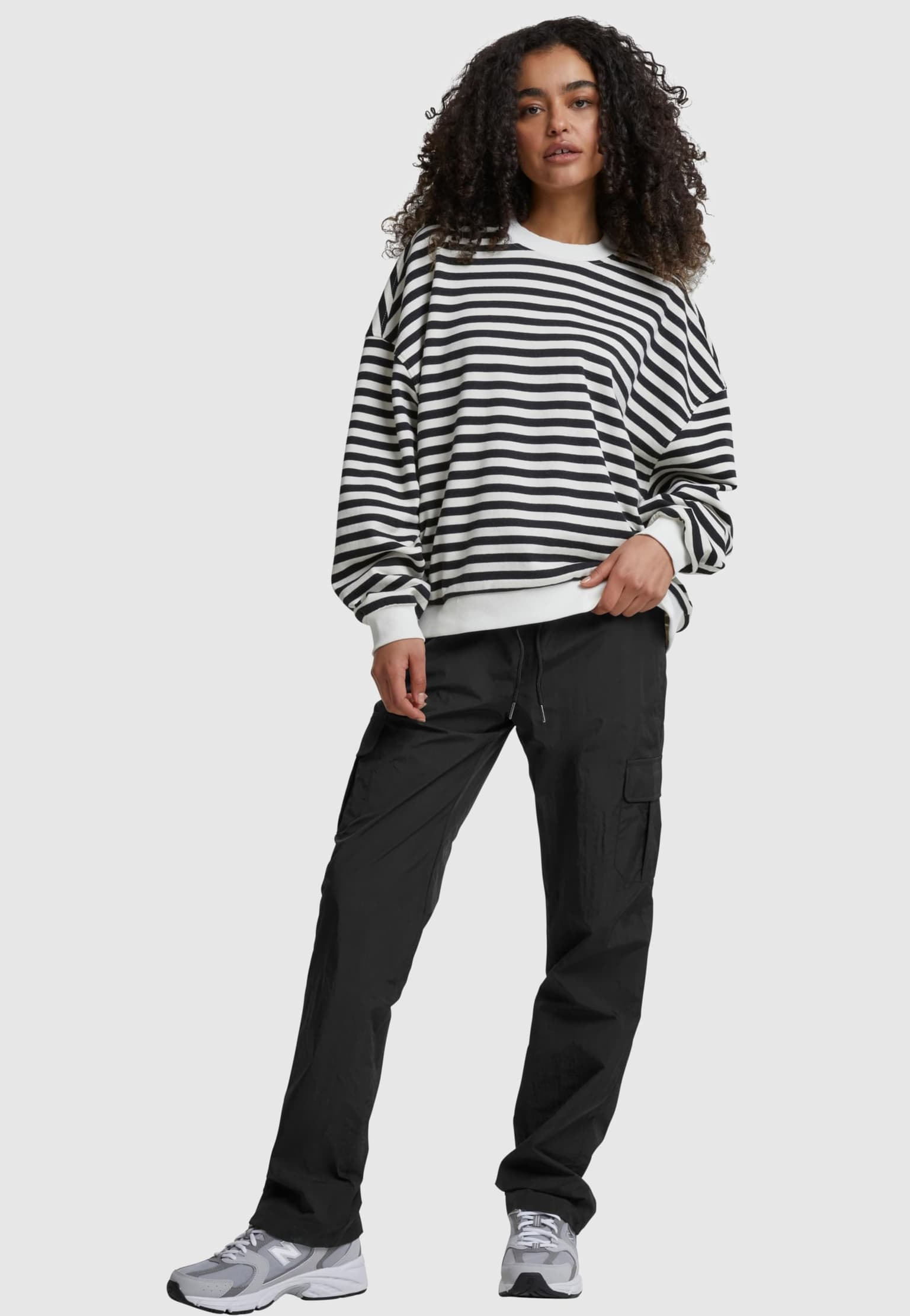 Urban Classics Ladies Oversized Striped Crewneck – Bild 4