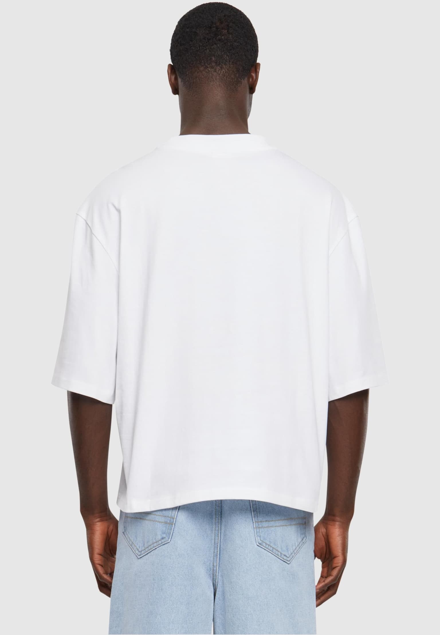 Urban Classics Essentials Oversized Cropped Tee – Bild 2