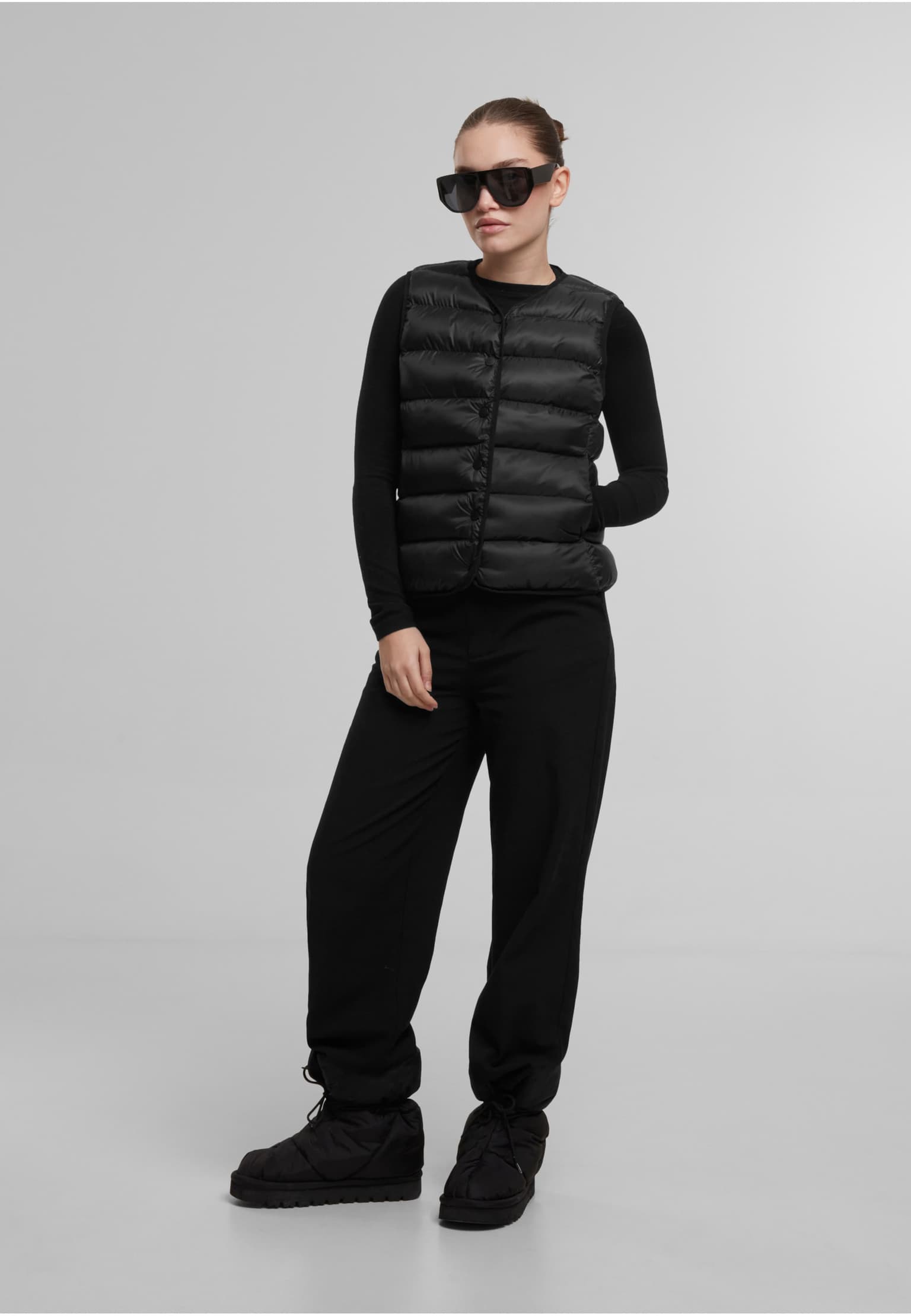 Urban Classics Ladies Button Puffer Vest – Bild 3