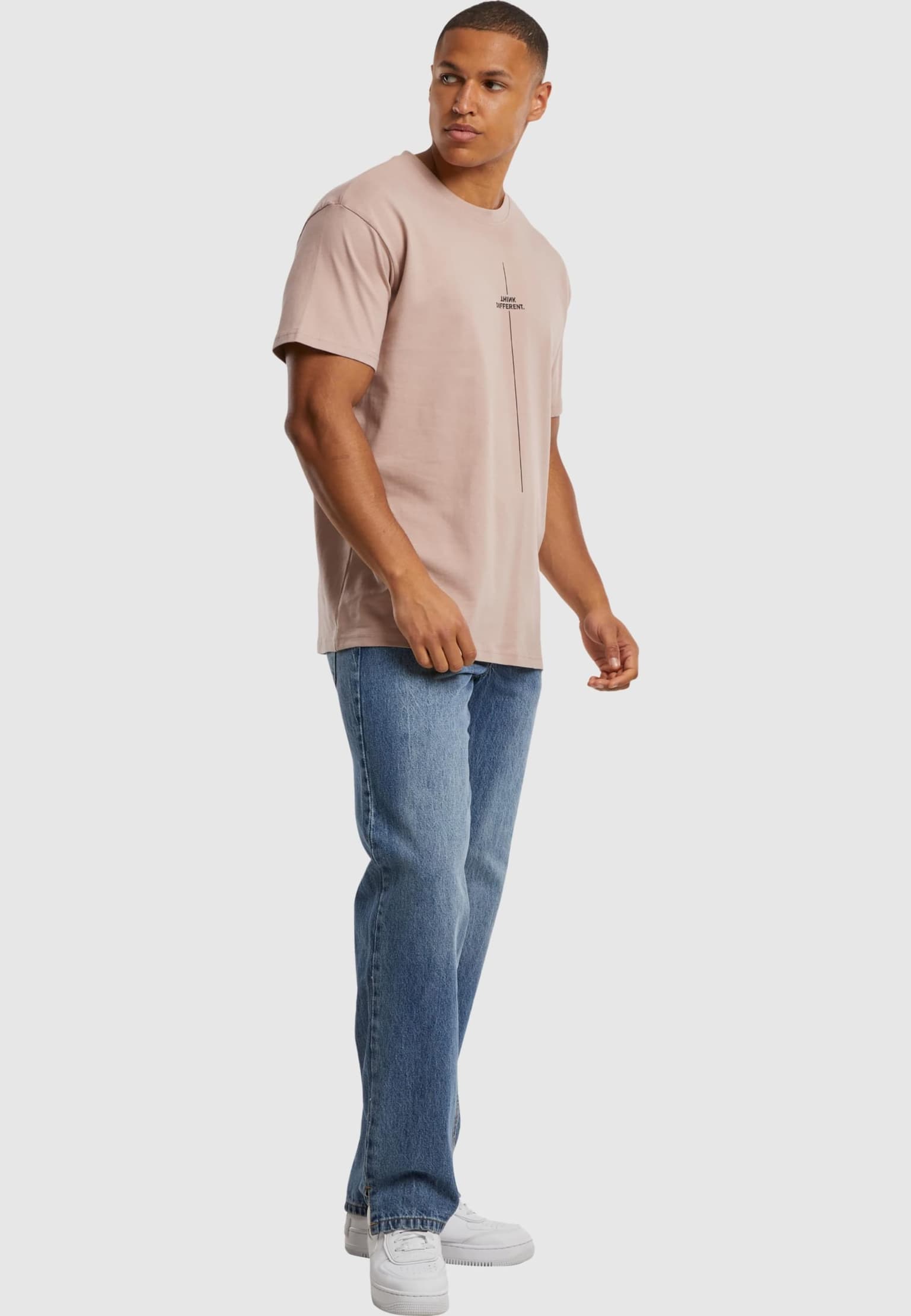 Merchcode Think Different Heavy Oversized Tee – Bild 4