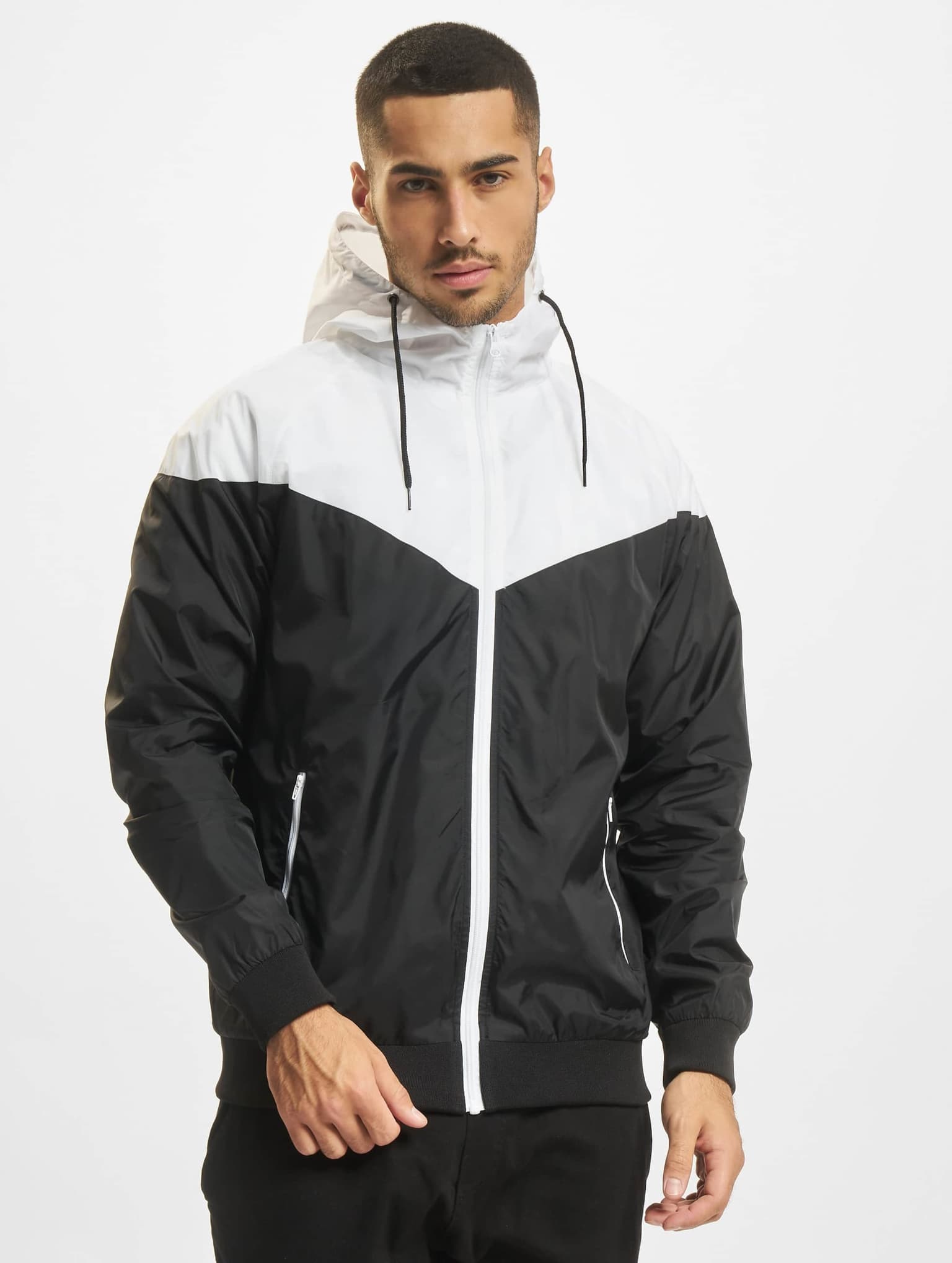 Urban Classics Arrow Windrunner – Bild 3