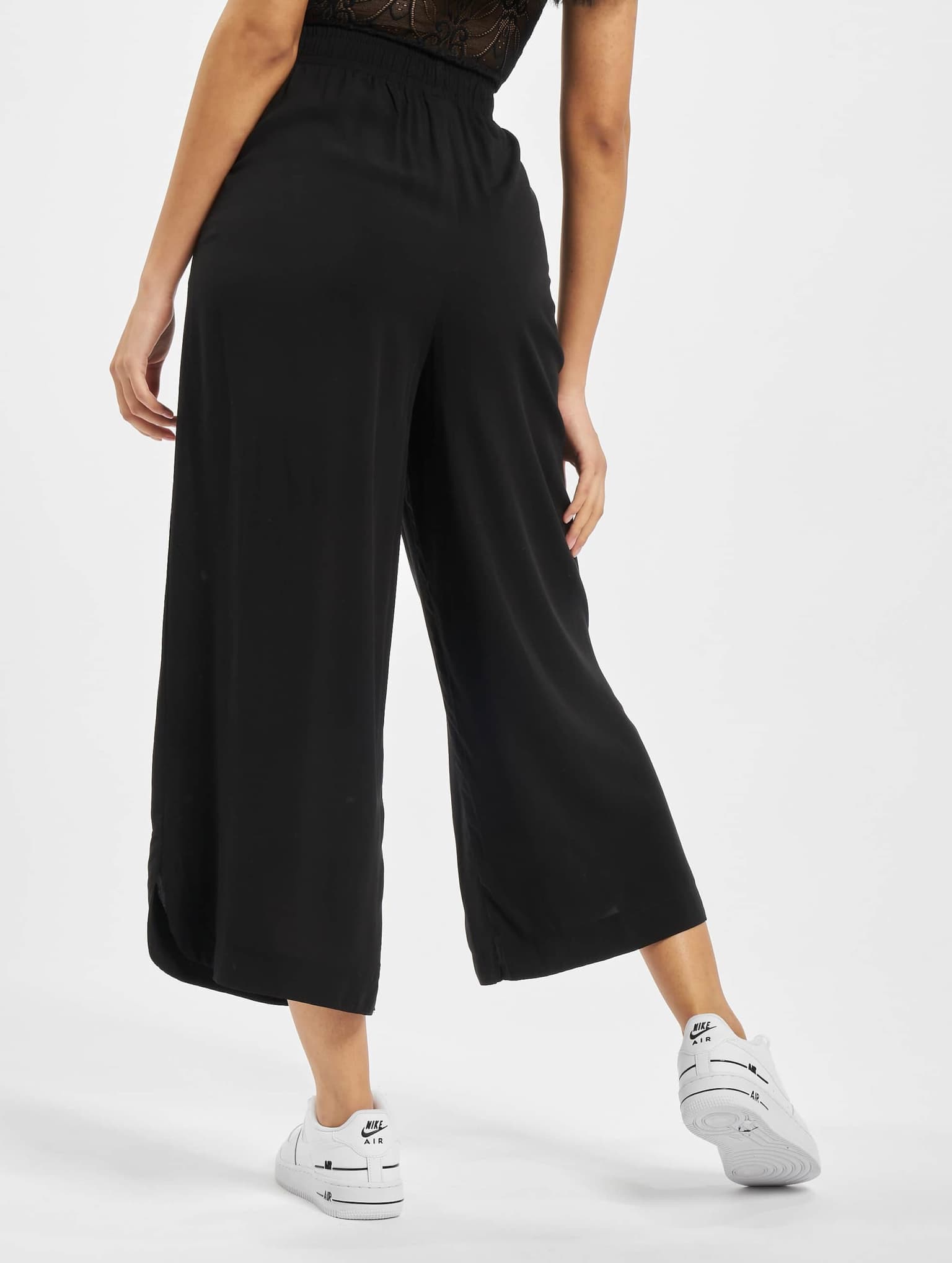 Urban Classics Ladies Wide Viscose Culotte – Bild 2