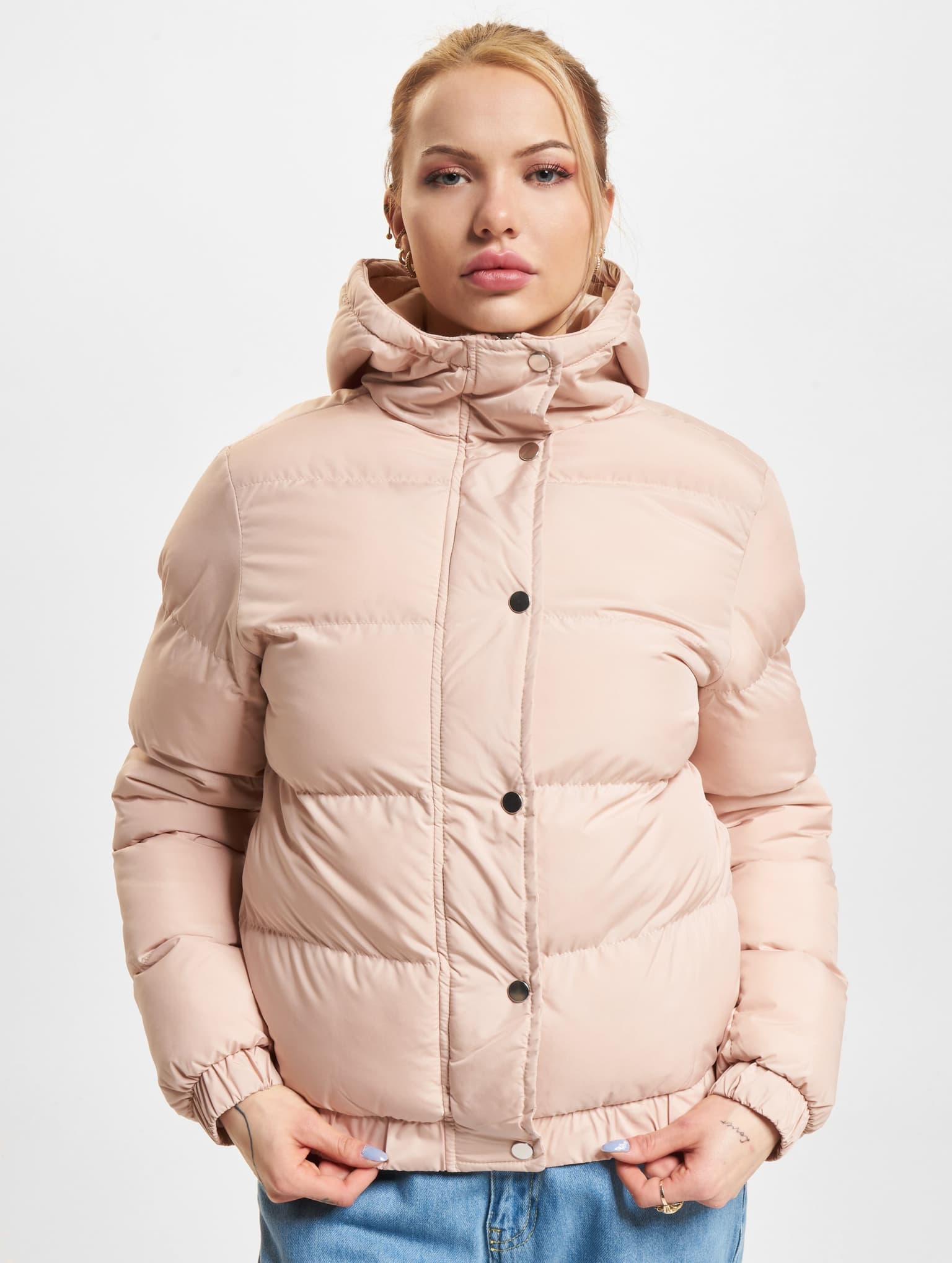 Urban Classics Ladies Hooded Puffer Jacket – Bild 3