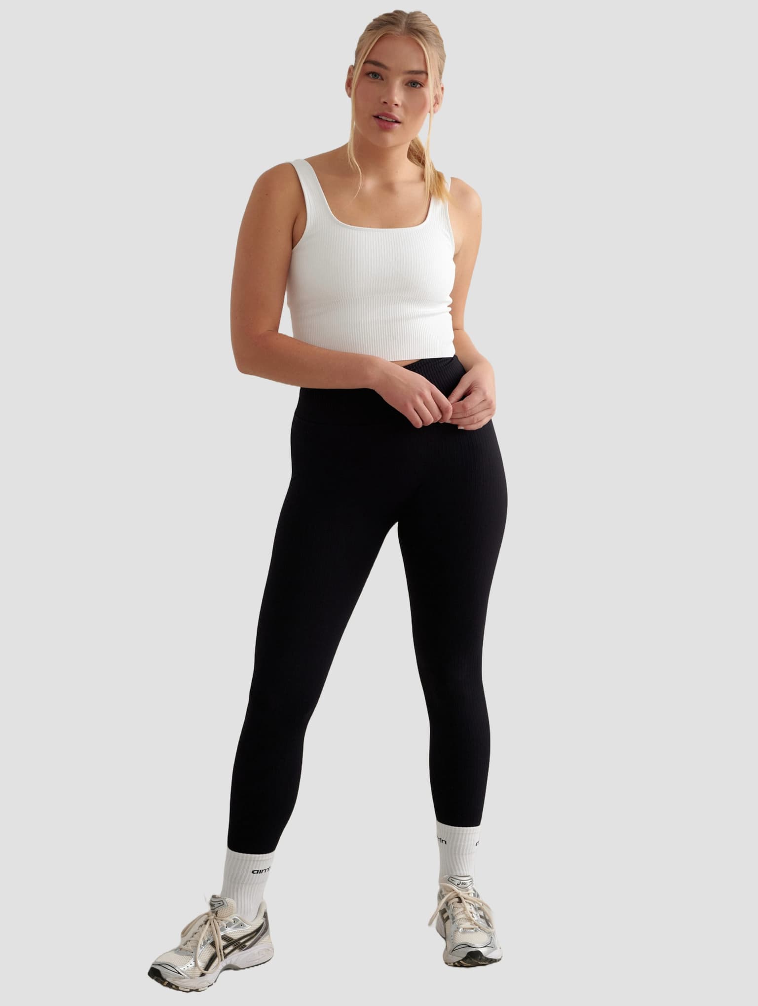 aimn aim'n Ribbed Seamless Shaping Bralette – Bild 3