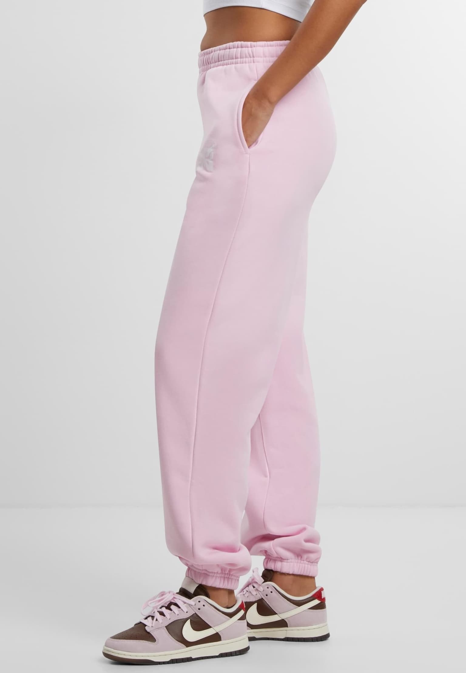Miss Tee Karma Butterfly Ladies Fluffy Sweatpants – Bild 3