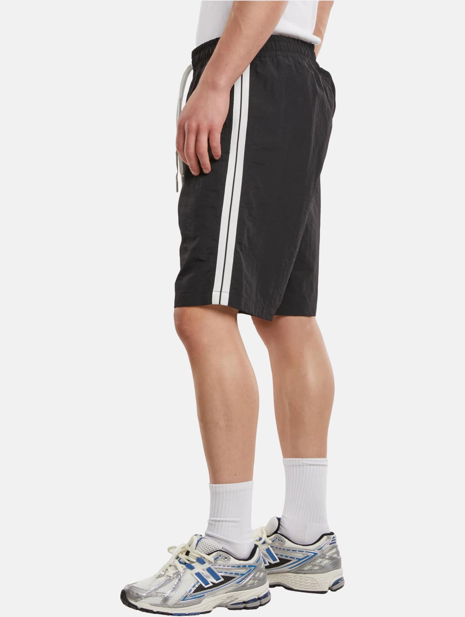 Urban Classics Board Short With Patched Stripe – Bild 3