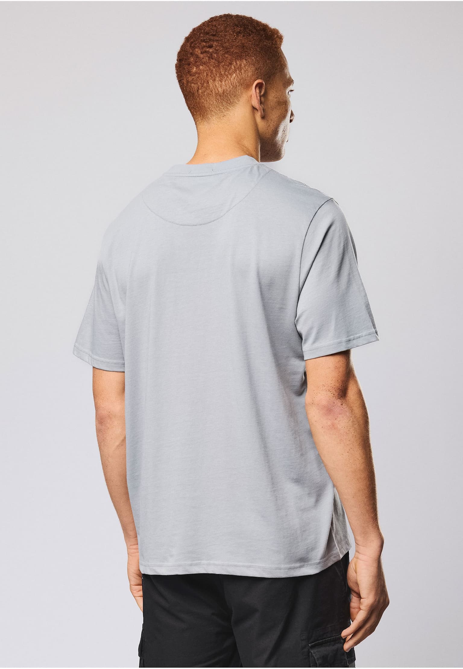 Weekend Offender STINIVA PARACHUTE POCKET TEE – Bild 2