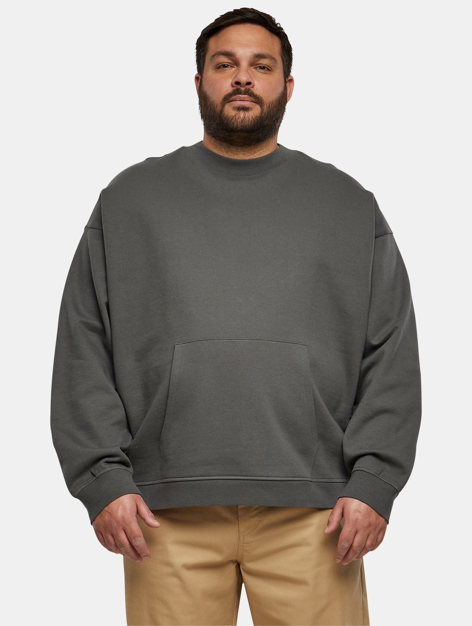 Urban Classics Essentials Boxy Pocket Crew – Bild 3