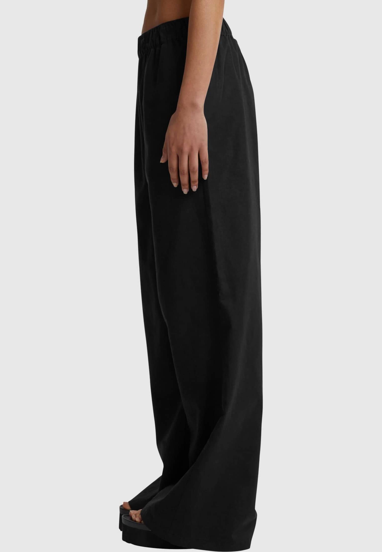 Urban Classics Ladies Linen Mixed Wide Pants – Bild 3