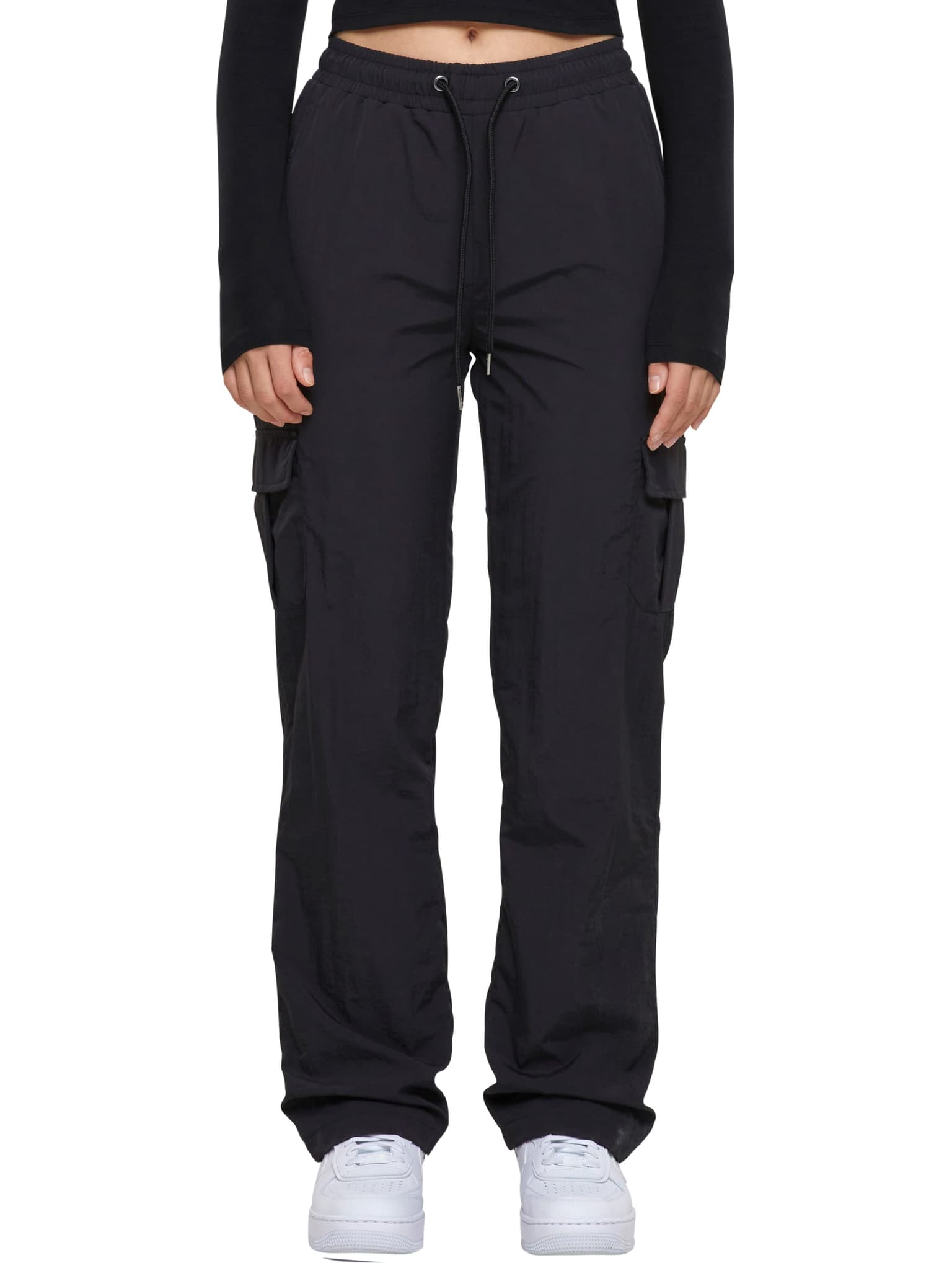 Urban Classics Ladies Nylon Cargo Pants – Bild 4
