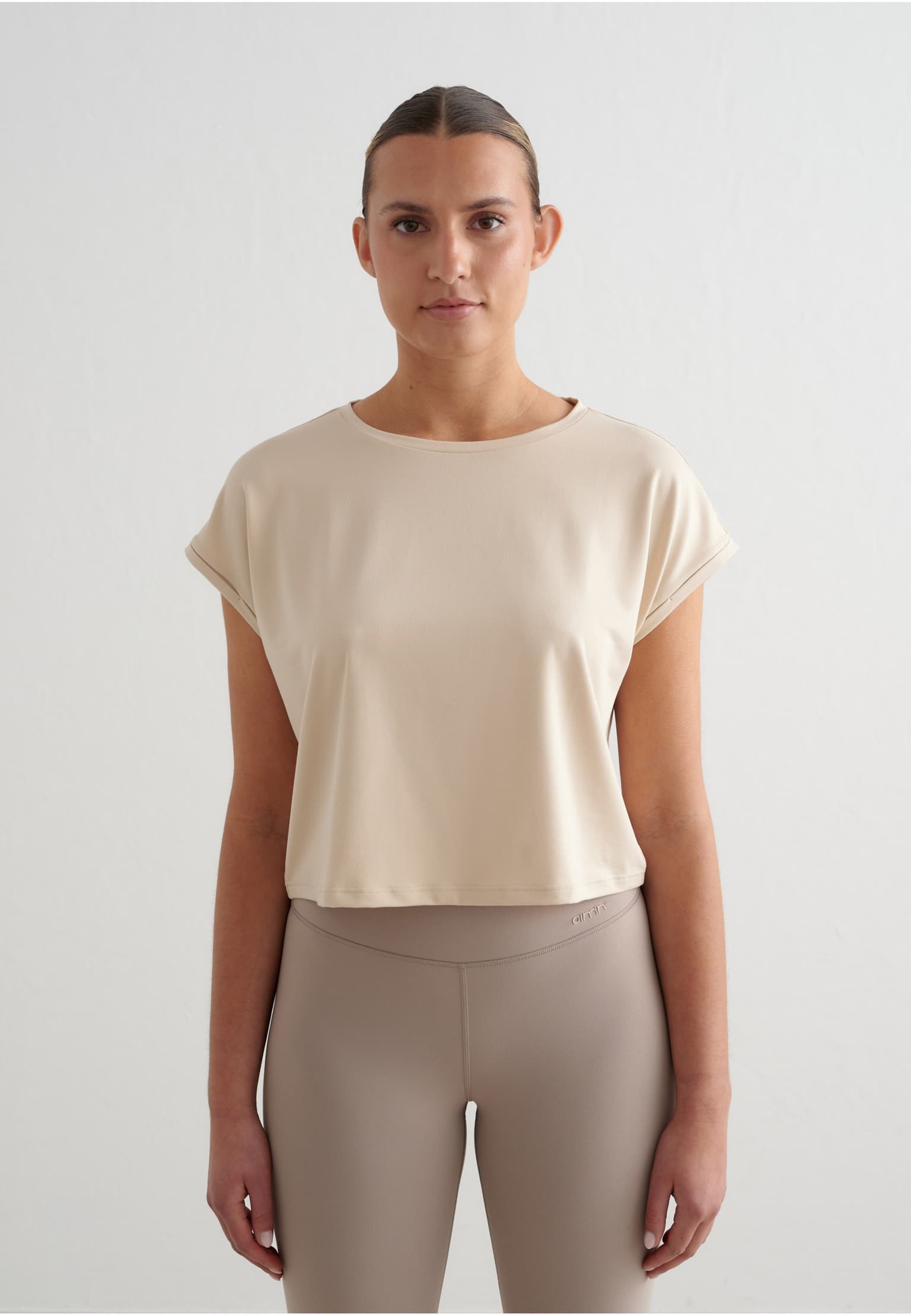 aimn Soft Basic Roll Sleeve Top