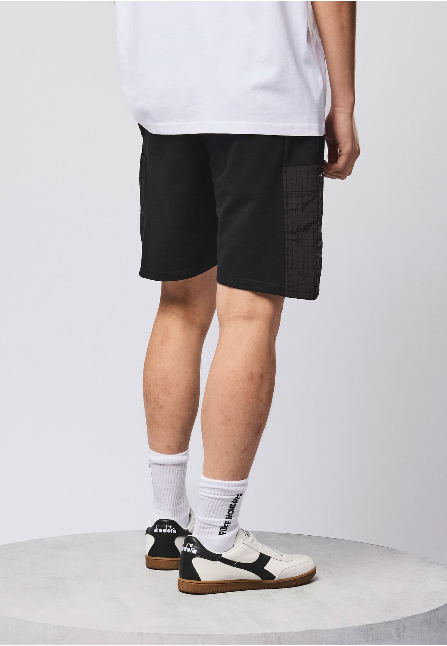 Weekend Offender CHIYODA LARGE RIPSTOP POCKET SHORTS – Bild 2