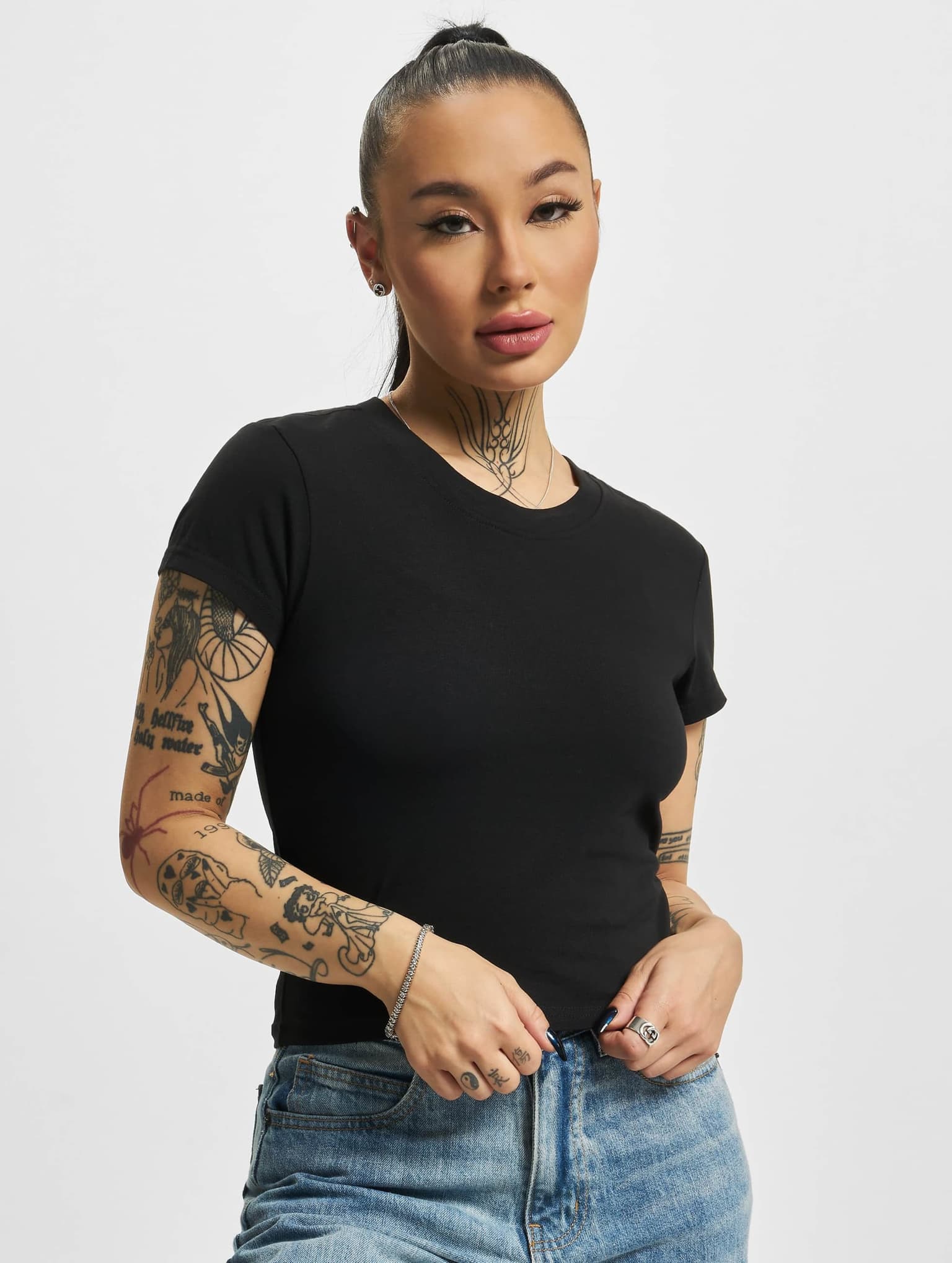 Urban Classics Ladies Stretch Jersey Cropped Tee – Bild 3