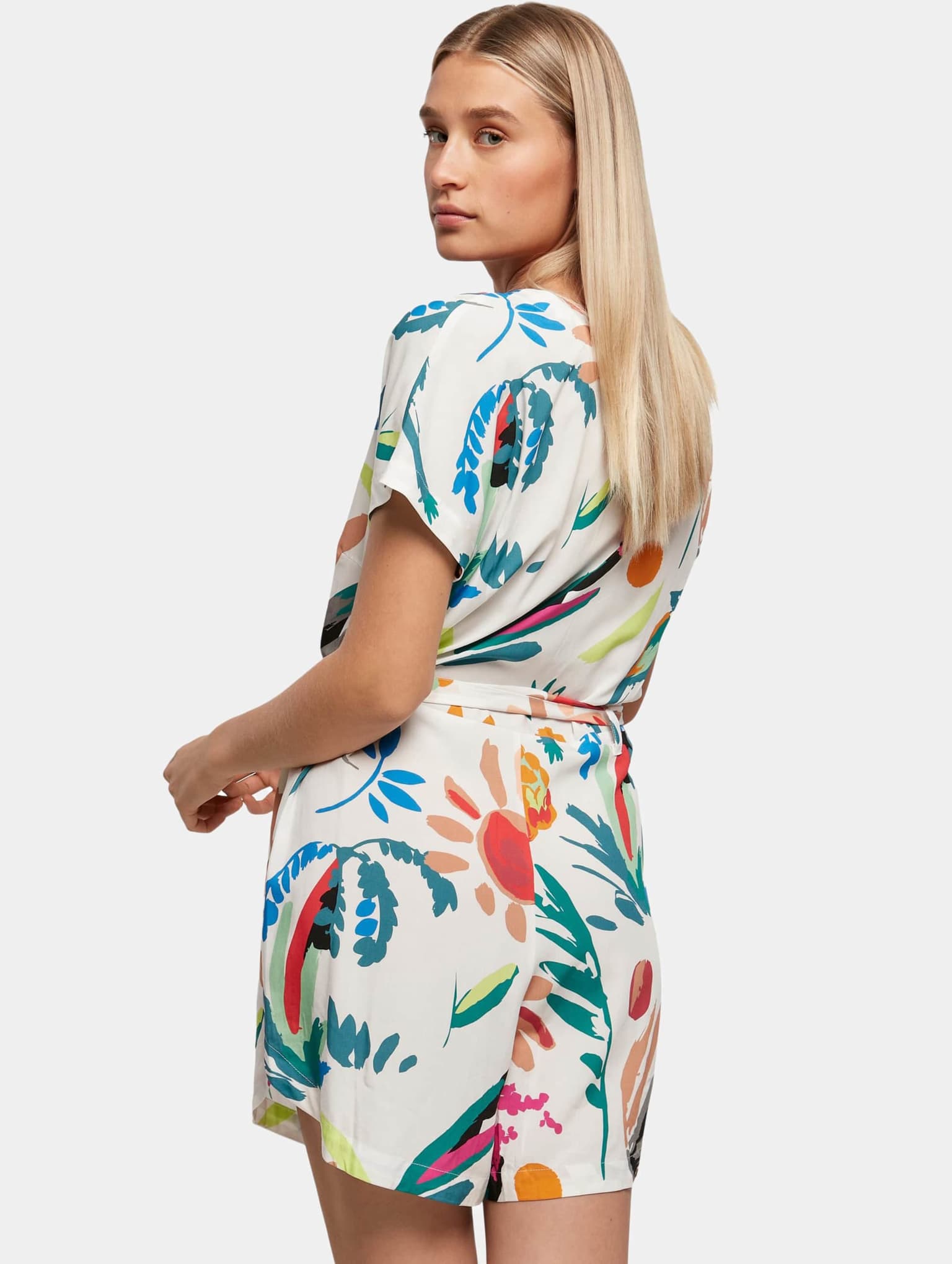 Urban Classics Ladies Short Viscose Belt Jumpsuit – Bild 2
