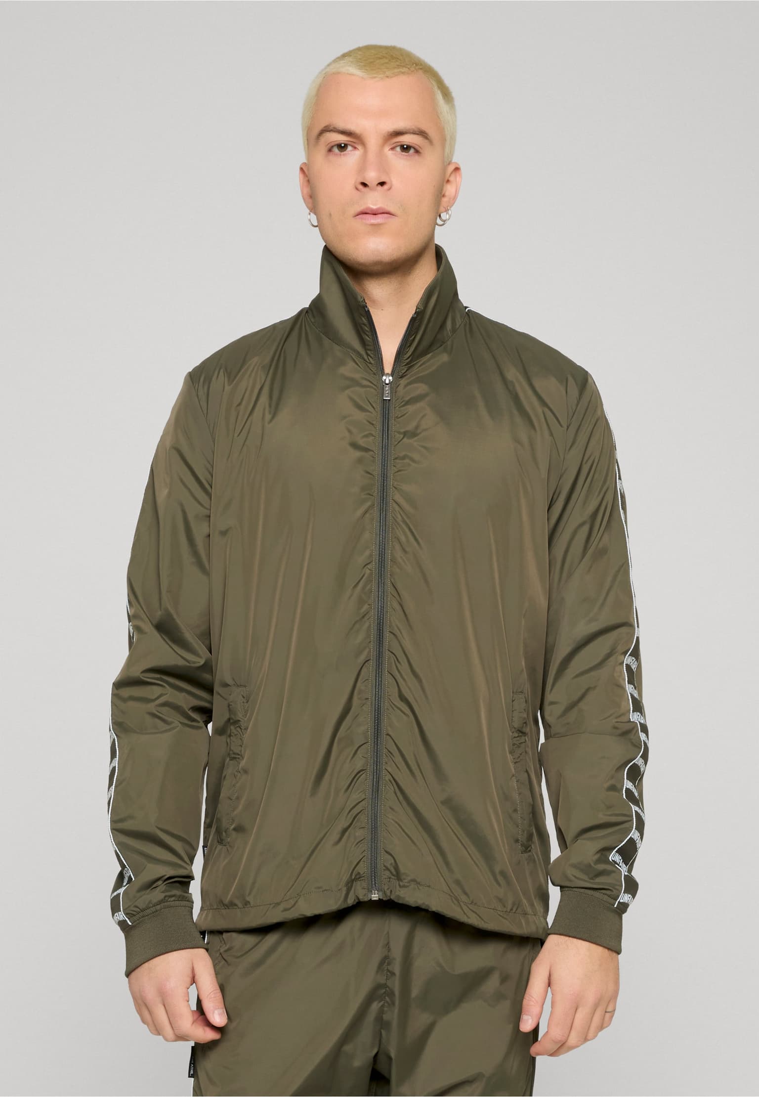 UNFAIR ATHLETICS Curved Tape Tracktop