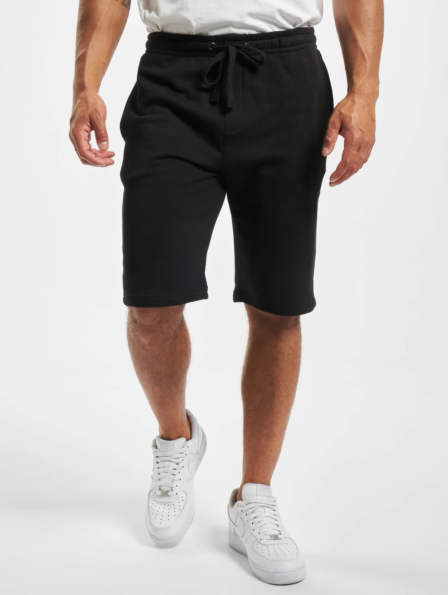Urban Classics Basic Sweatshorts – Bild 3