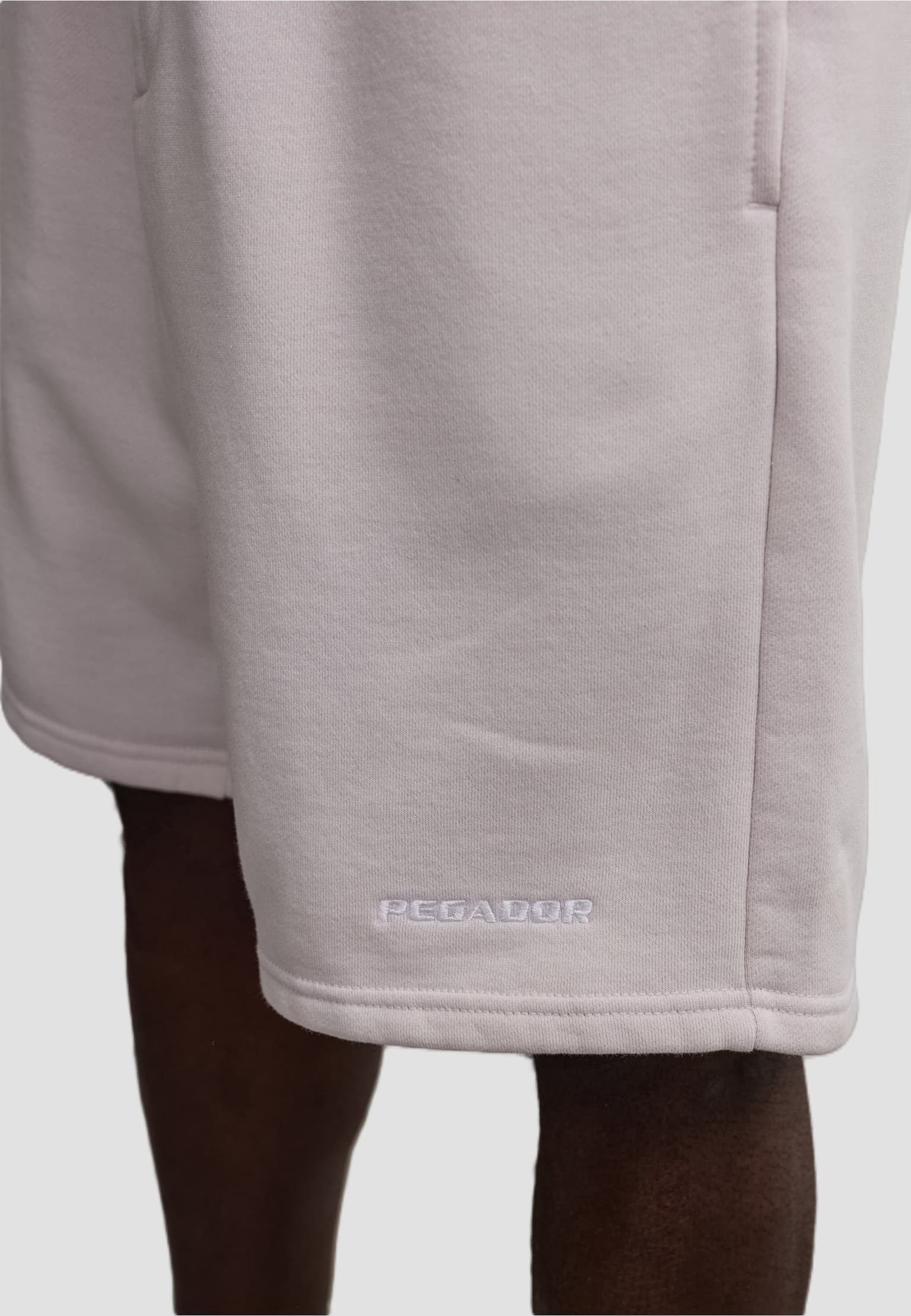 PEGADOR Logo Heavy Sweat Short – Bild 3