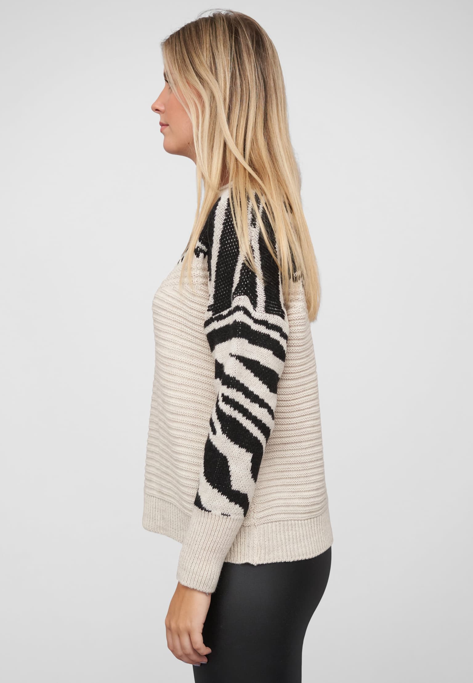 Cloud5ive Knit sweater asymetric – Bild 3