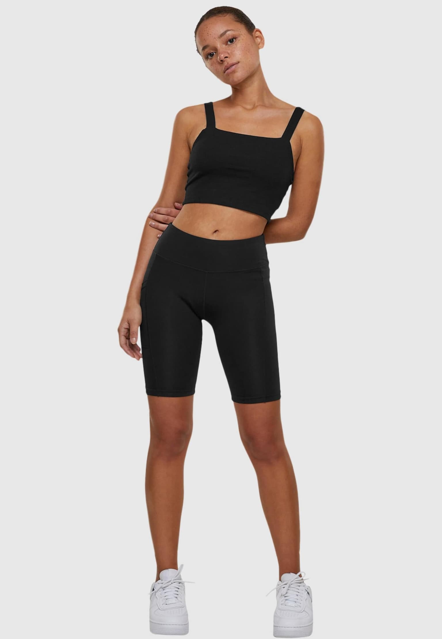 Urban Classics Ladies Essentials Cycle Short – Bild 4