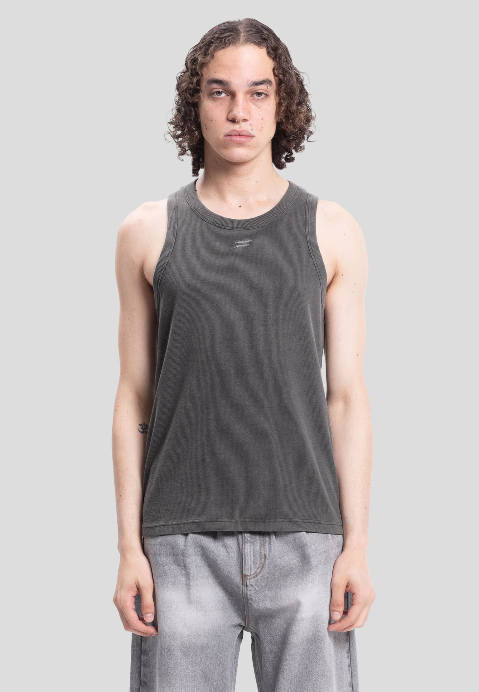 Favela Basic Distressed Tanktop