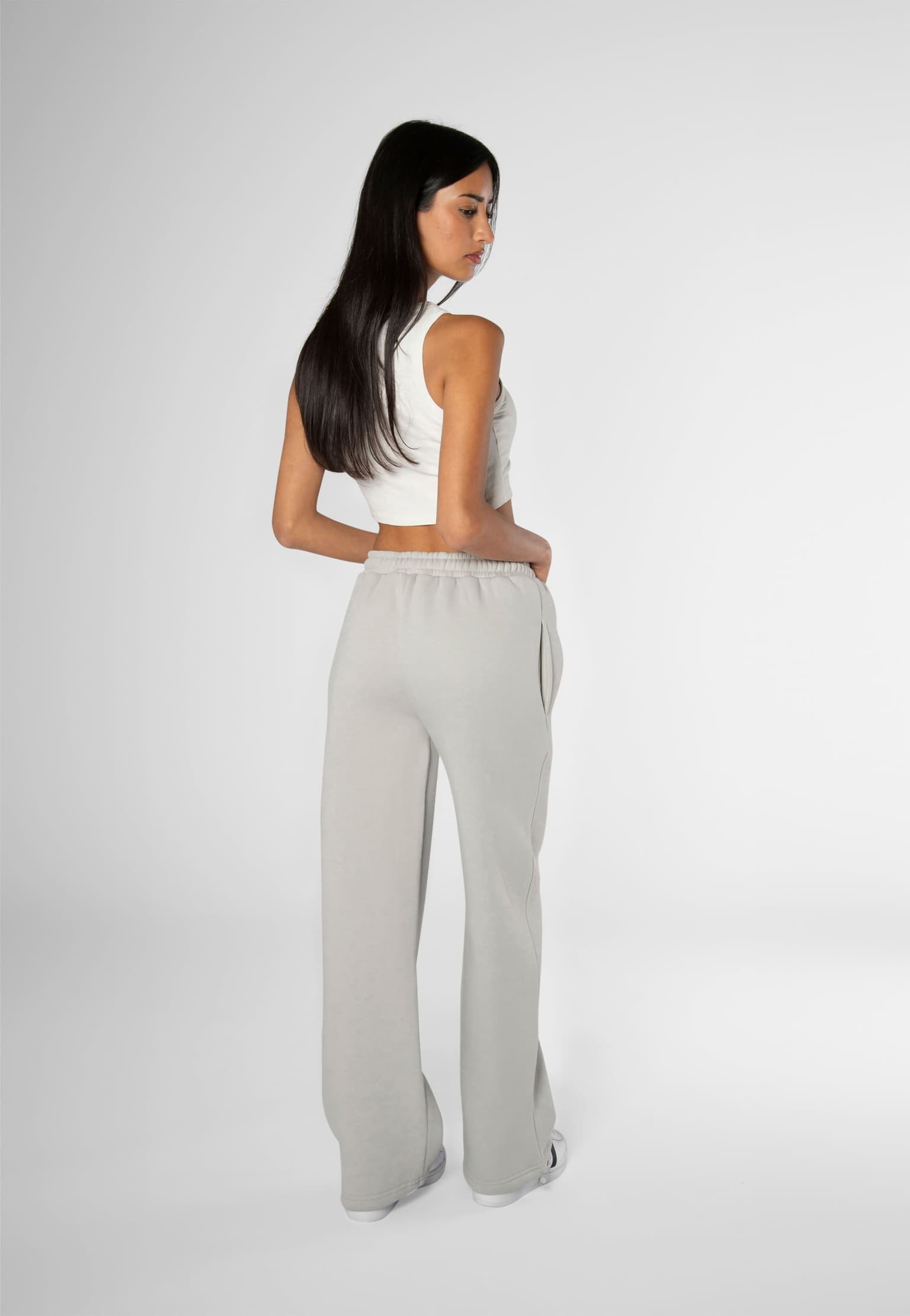 Felicious FELI-243-TP-0023-004 FELI Basic Sweatpants – Bild 2