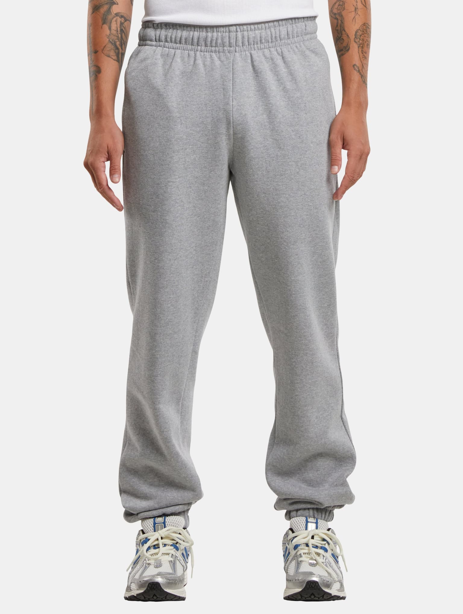 Urban Classics Basic Essential Jogginghose – Bild 3