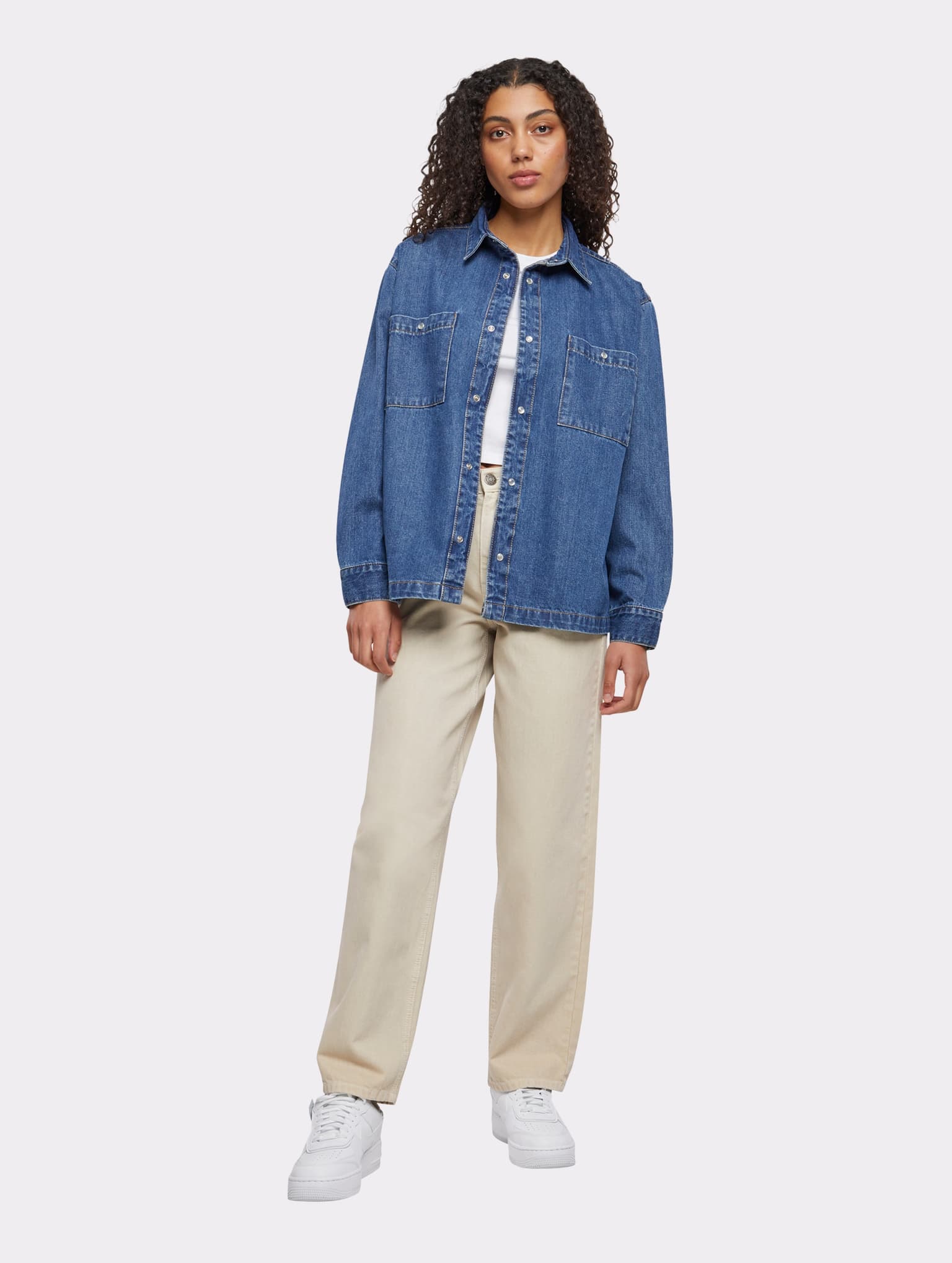 Urban Classics Ladies Oversized Denim Shirt – Bild 4