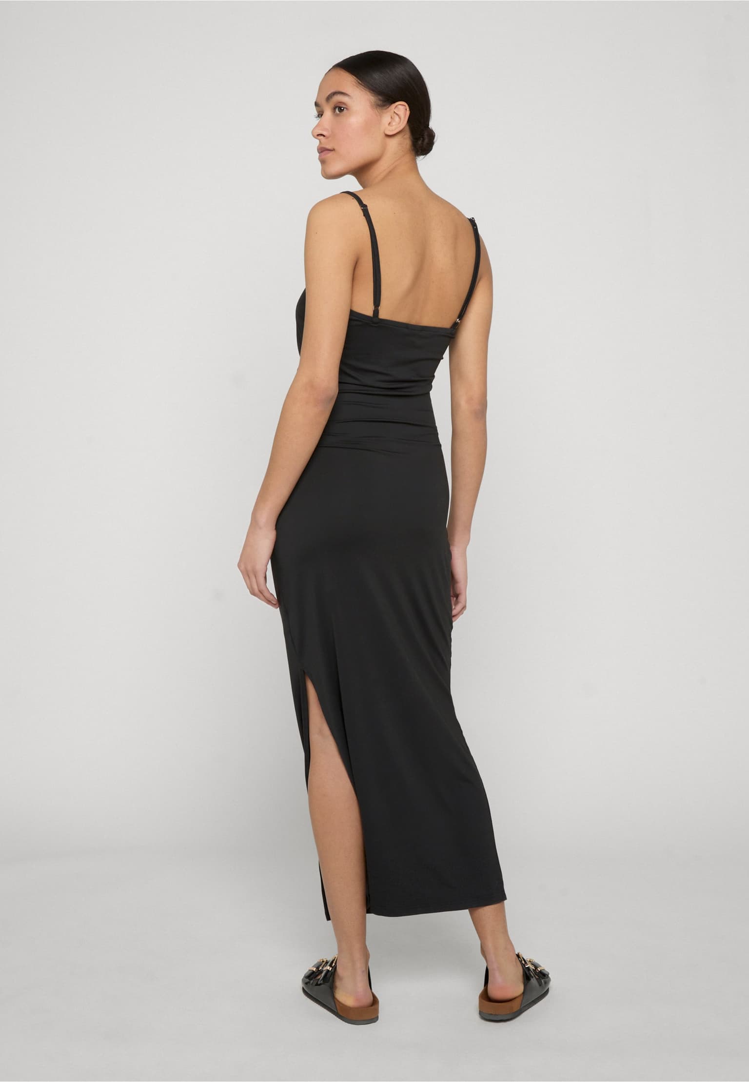 Urban Classics Ladies Long Spaghetti Jersey Dress – Bild 2