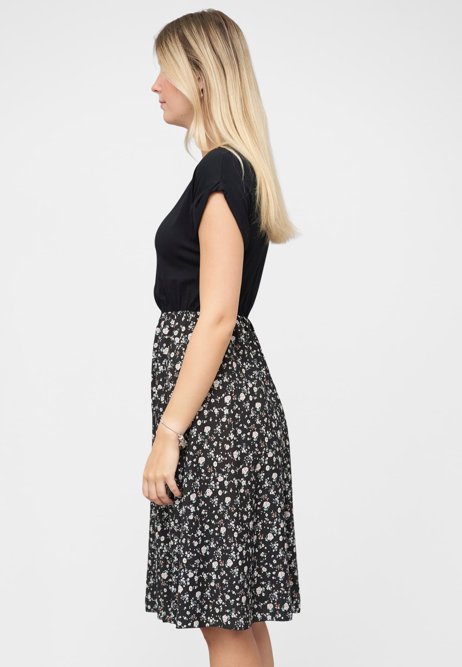 Cloud5ive T-Shirt-Dress with flower print – Bild 3