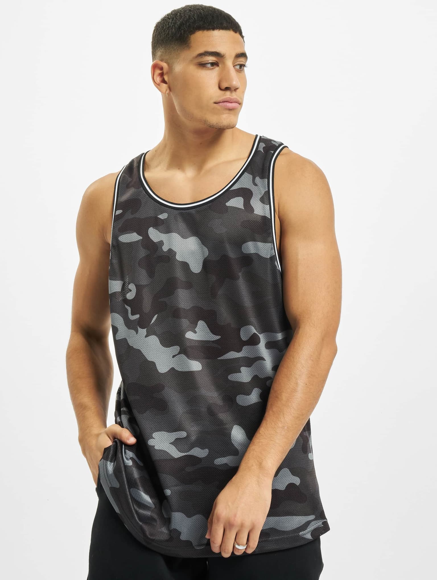 Urban Classics Camo Mesh Tanktop – Bild 3